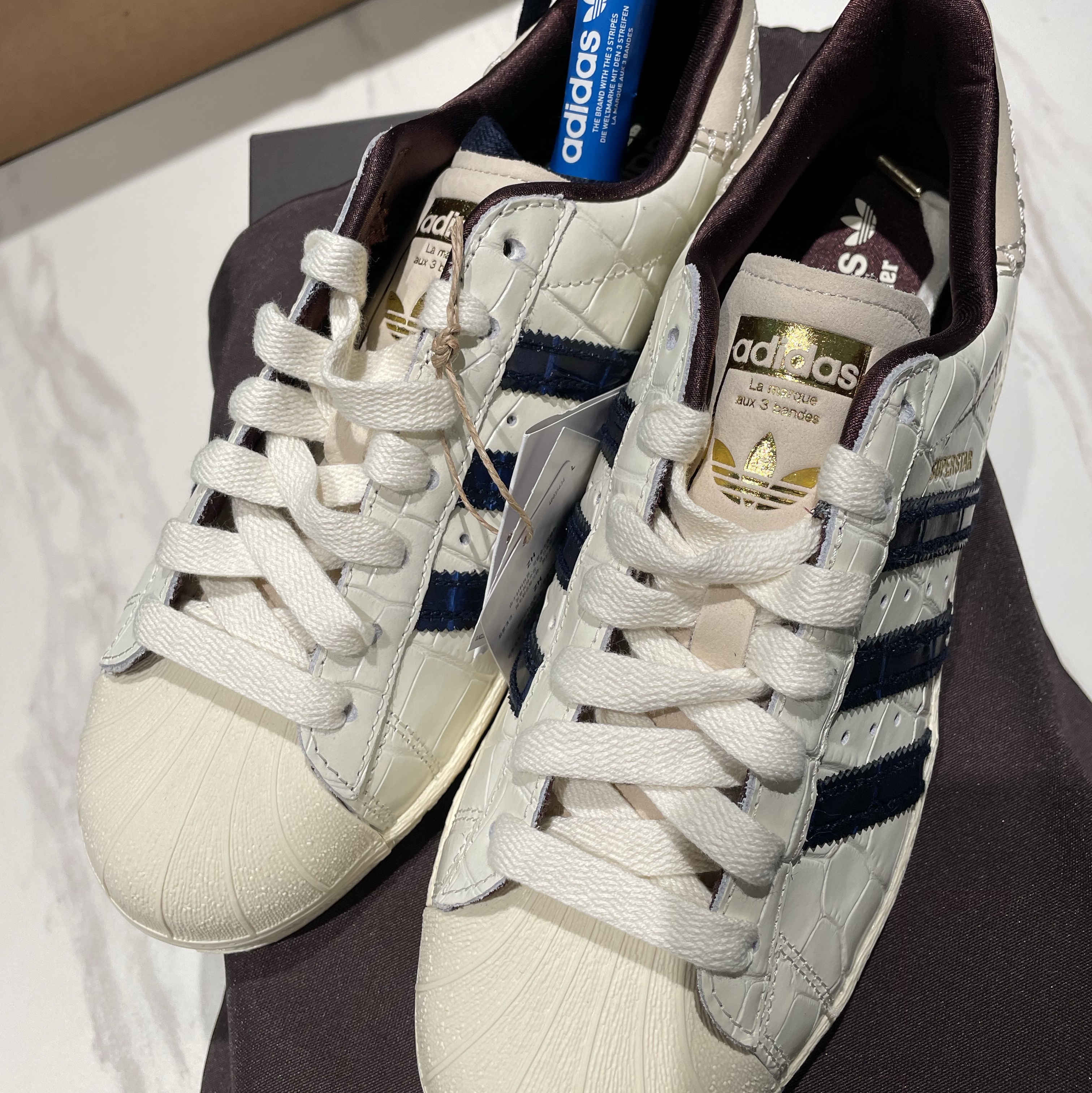 Adidas x Wales Bonner Superstar Wonder White Collegiate Navy 착용 스타일 - 1
