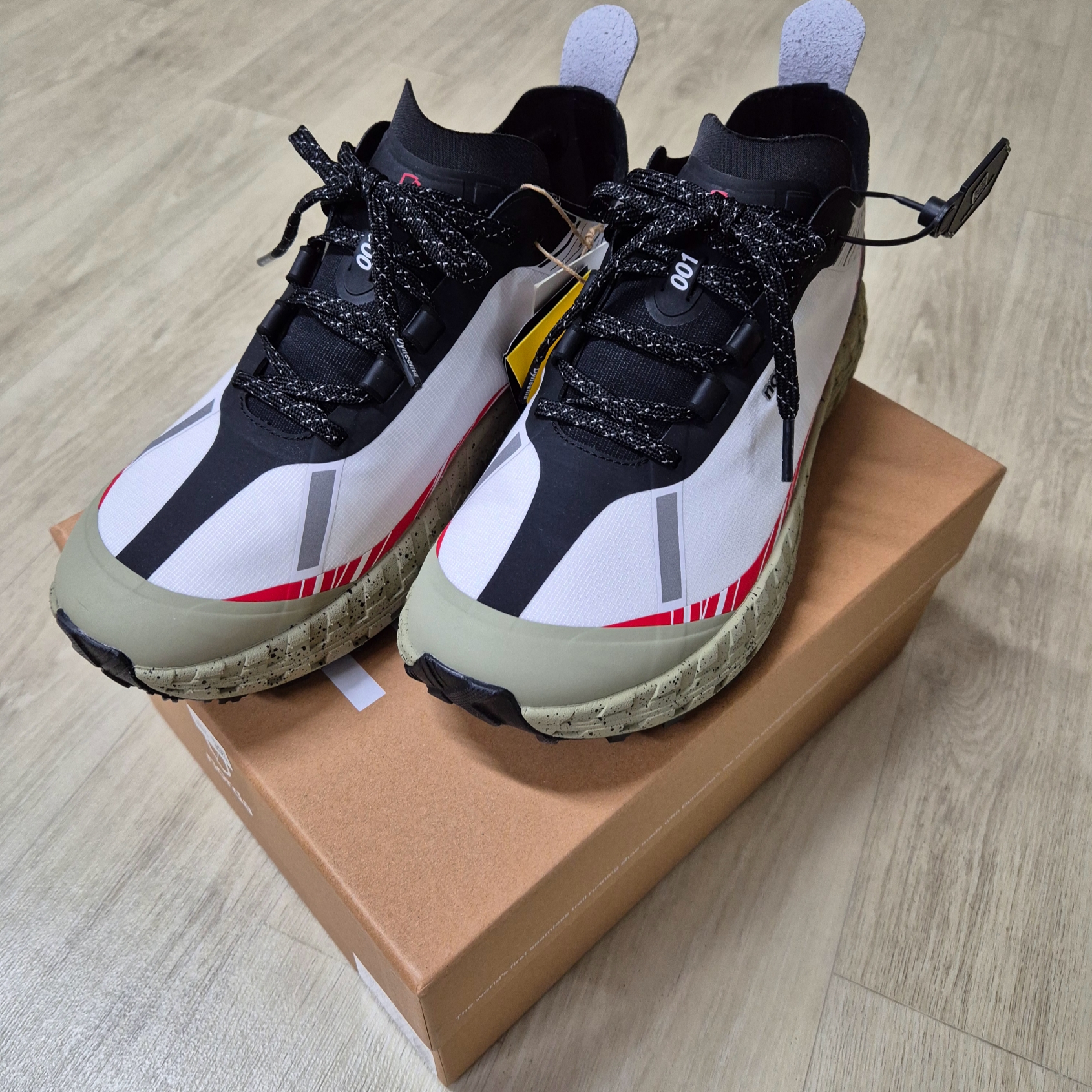 Norda x Ray Zahab 001 Magma 착용 스타일 - 1