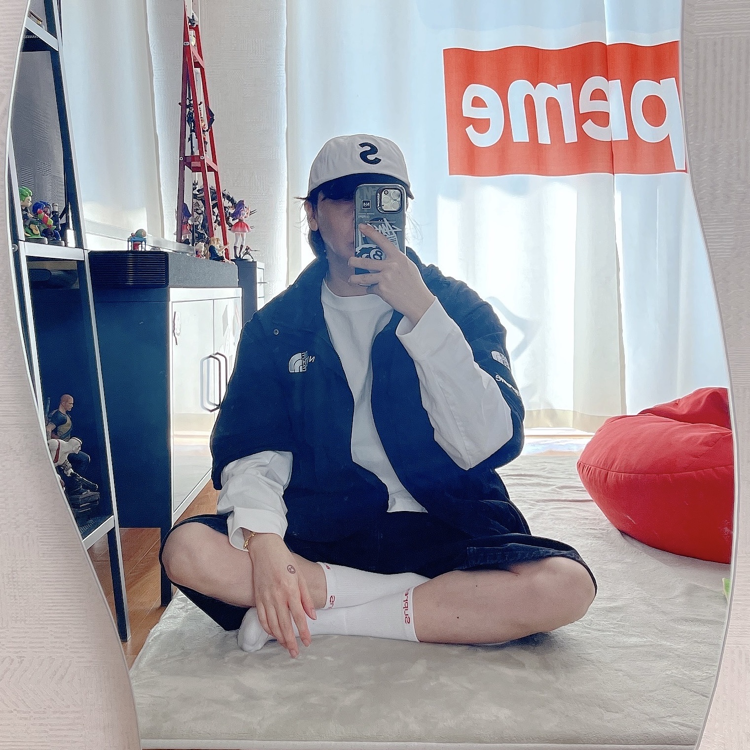 Supreme 2-Tone S Logo 6-Panel Stone - 24SS, Supreme x The North Face Trekking Convertible Jacket Black - 22SS 착용 스타일 - 1