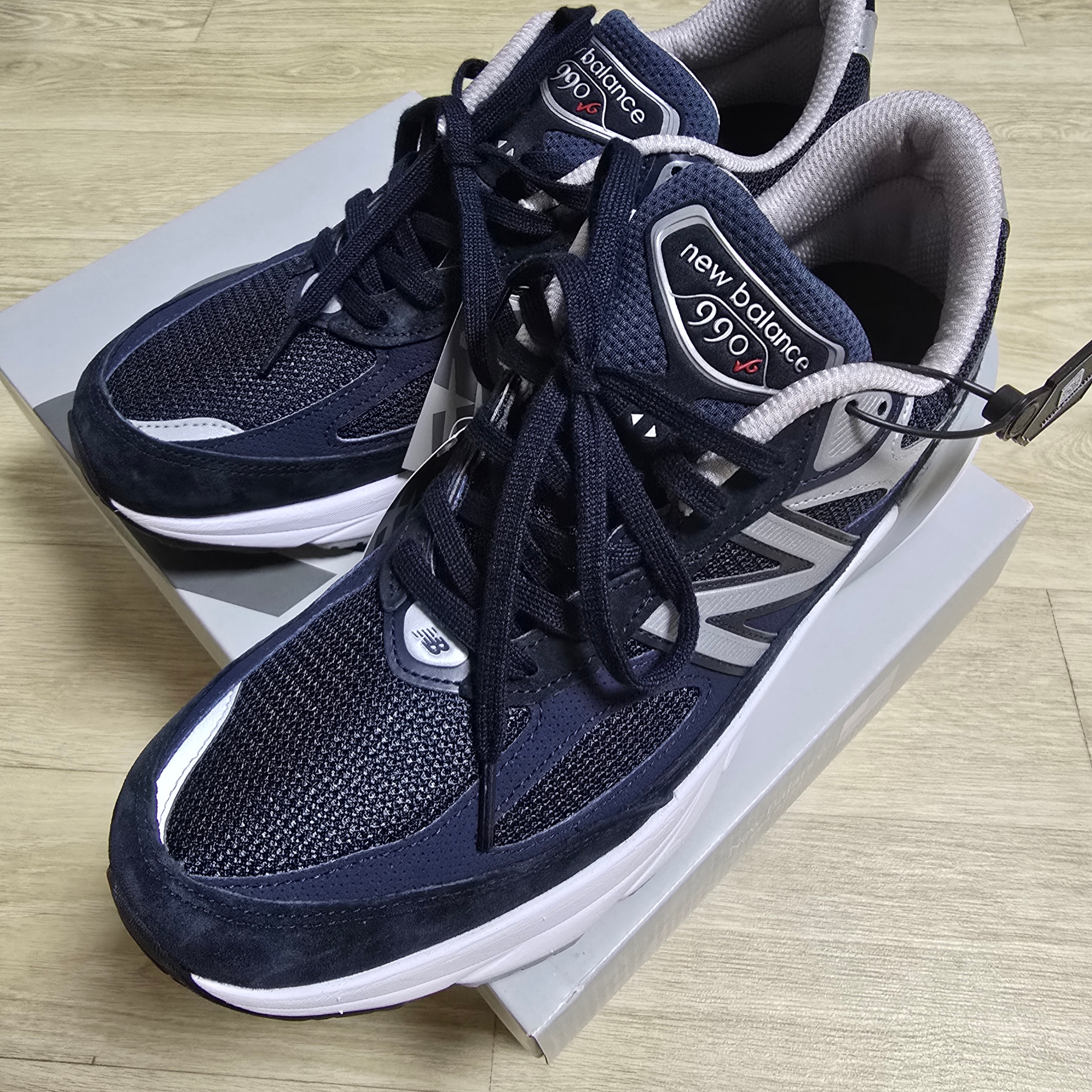 New Balance 990v6 Made in USA Eclipse - D Standard 착용 스타일