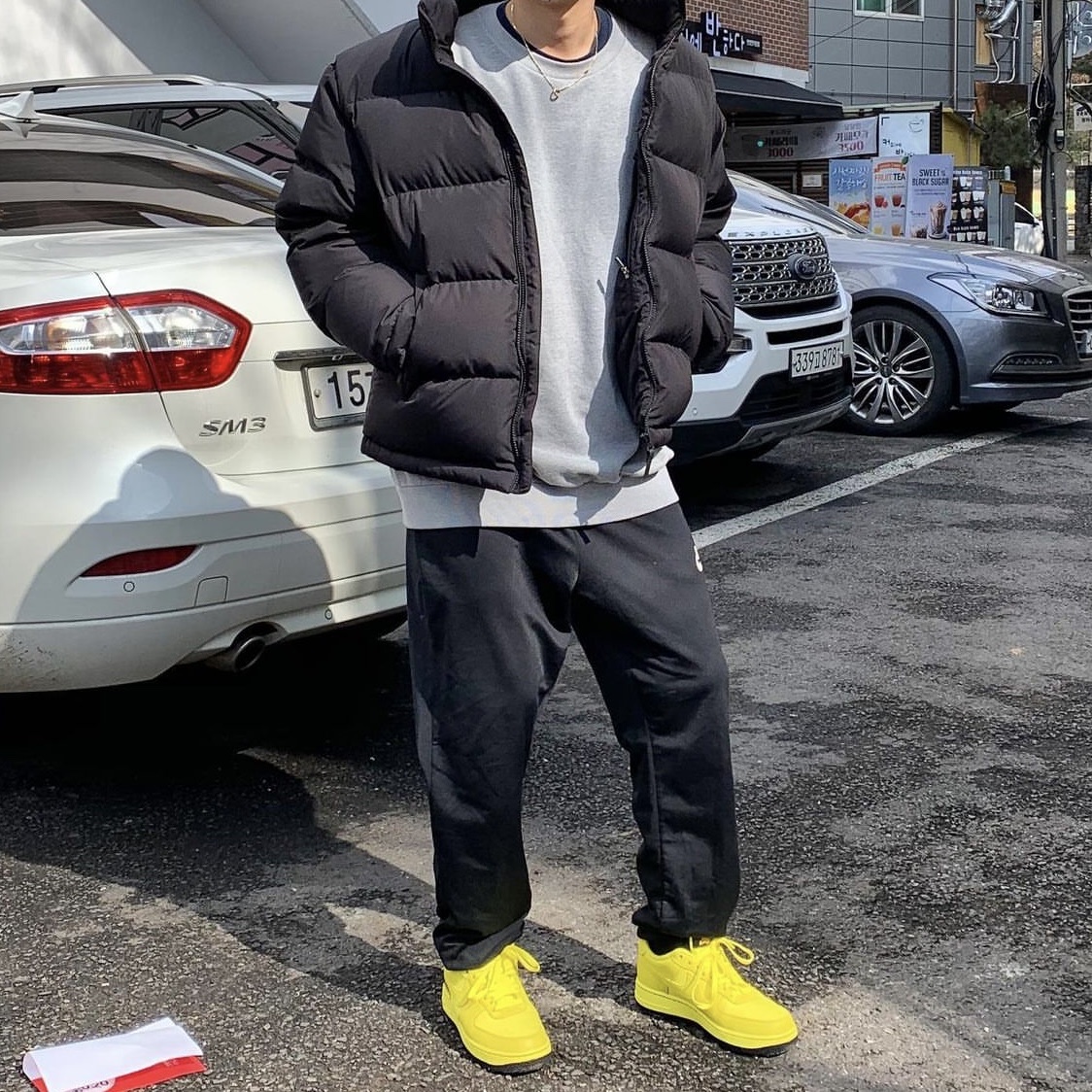 Nike Air Force 1 Low Gore-Tex Dynamic Yellow, Nike NRG Solo Swoosh Crew Fleece Dark Grey Heather - Asia 착용 스타일
