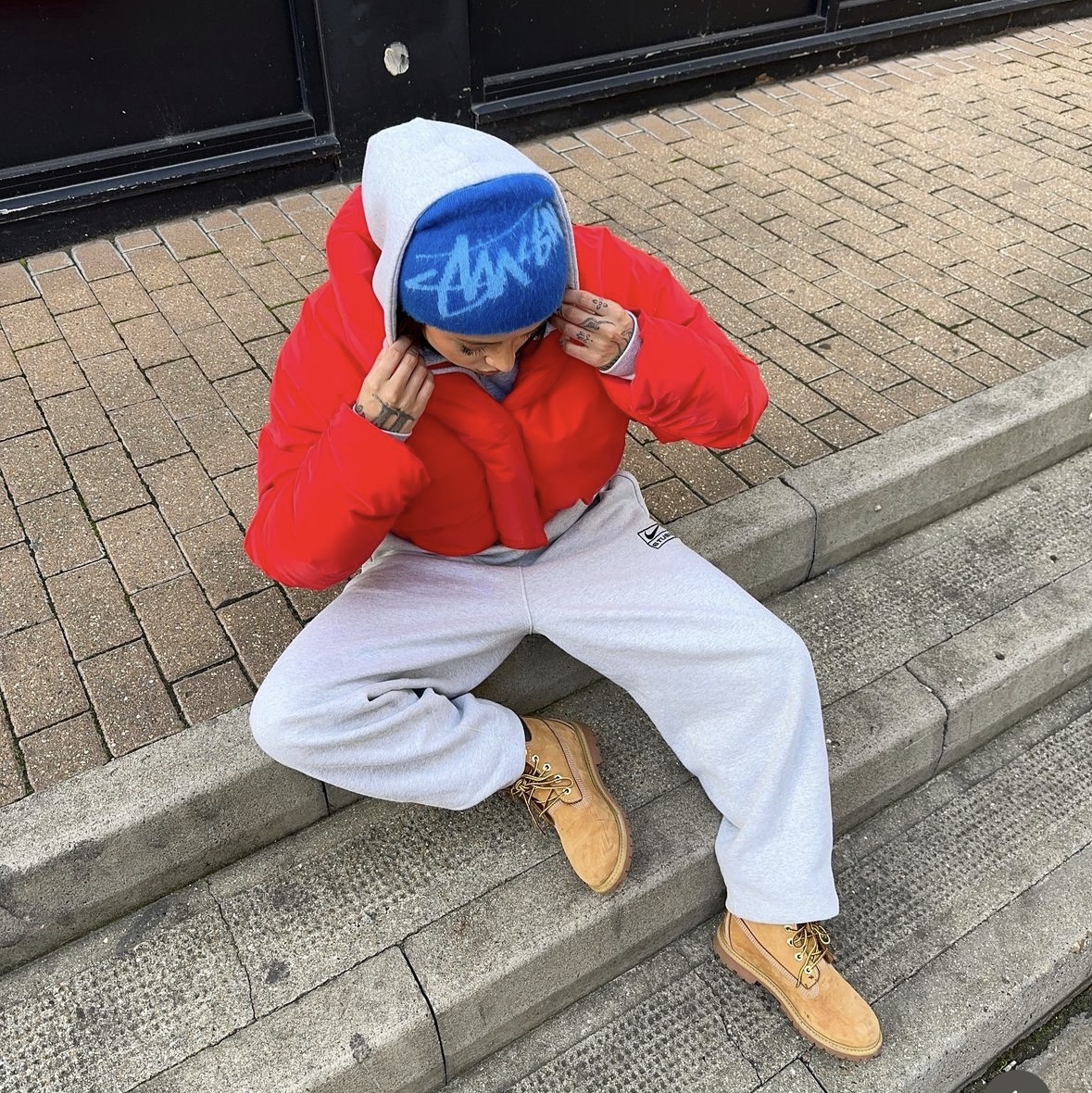 Stussy Brushed Out Stock Skullcap Beanie Blue 착용 스타일