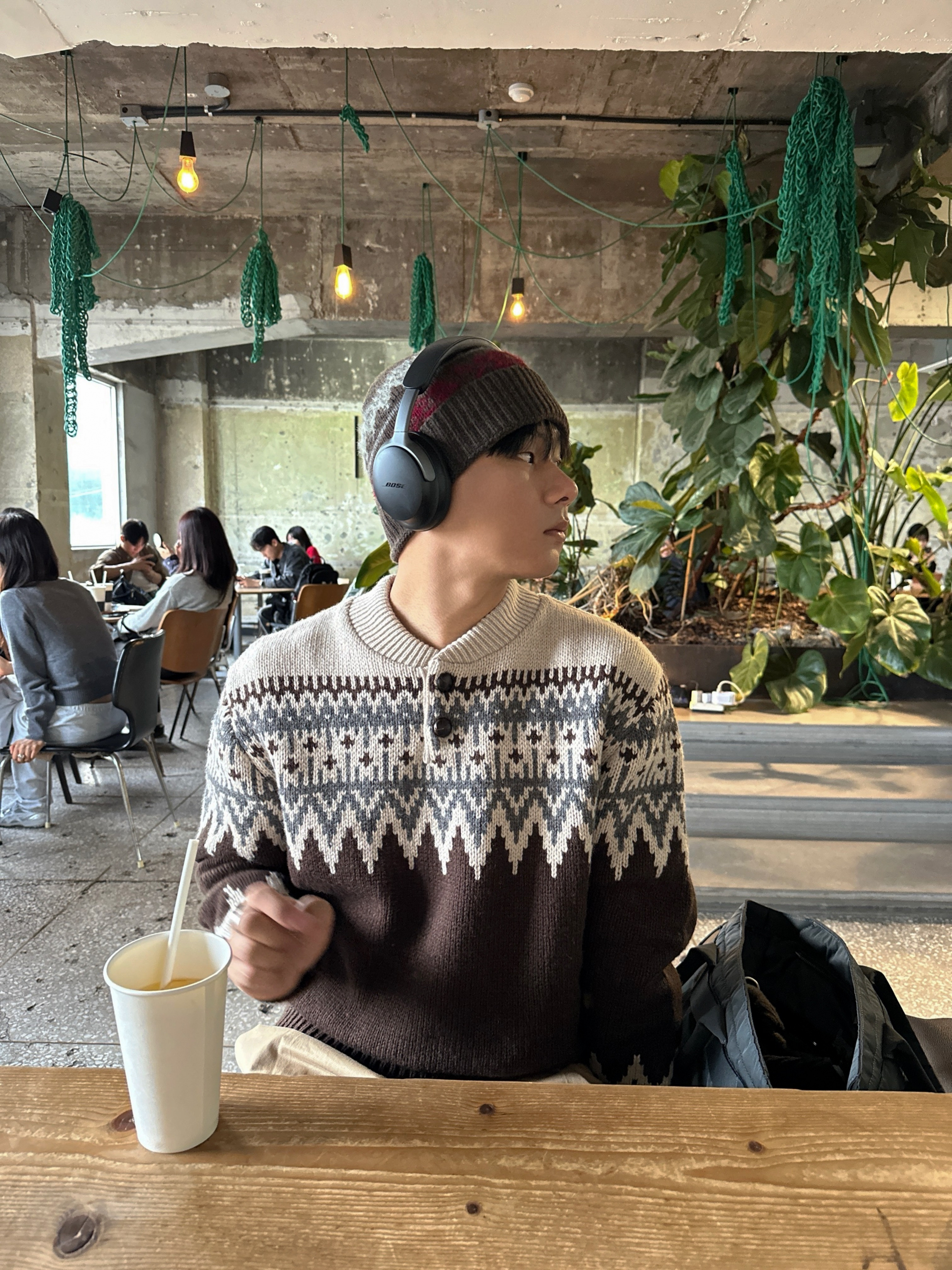 BOSE QC Ultra Black (Korean Ver.) 착용 스타일 - 1