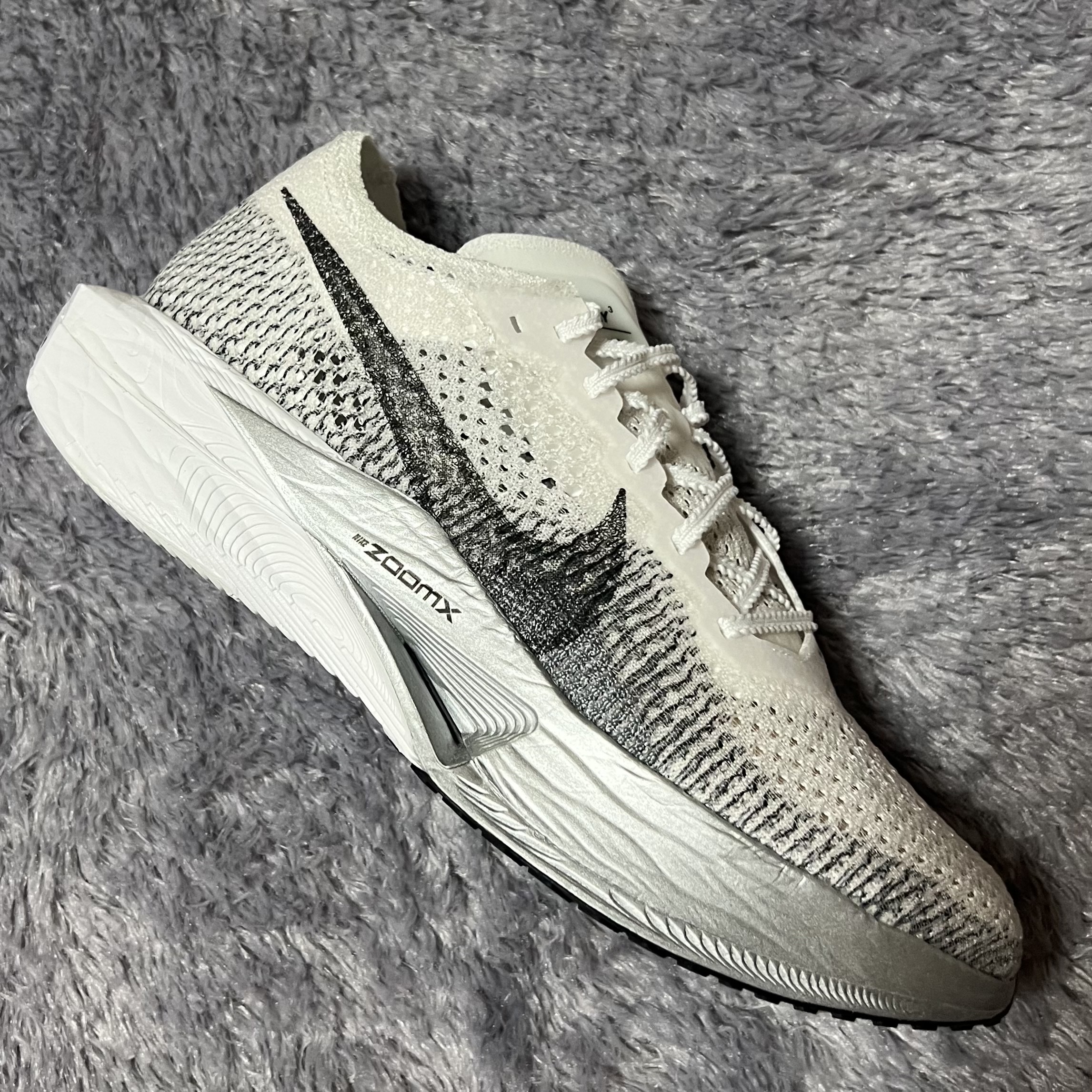 Nike ZoomX Vaporfly Next% 3 White Grey 착용 스타일