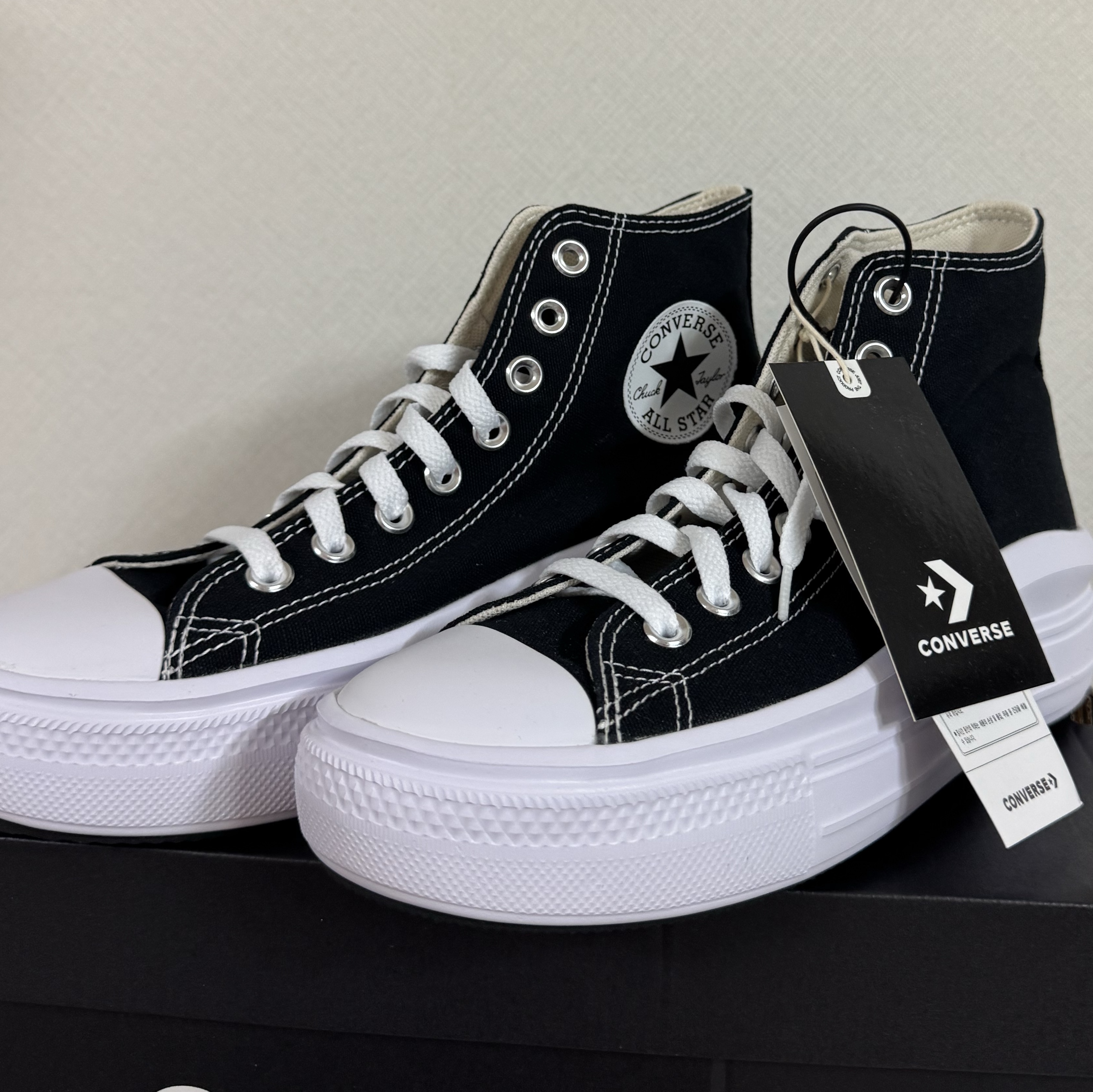(W) Converse Chuck Taylor All Star Move High Black 착용 스타일
