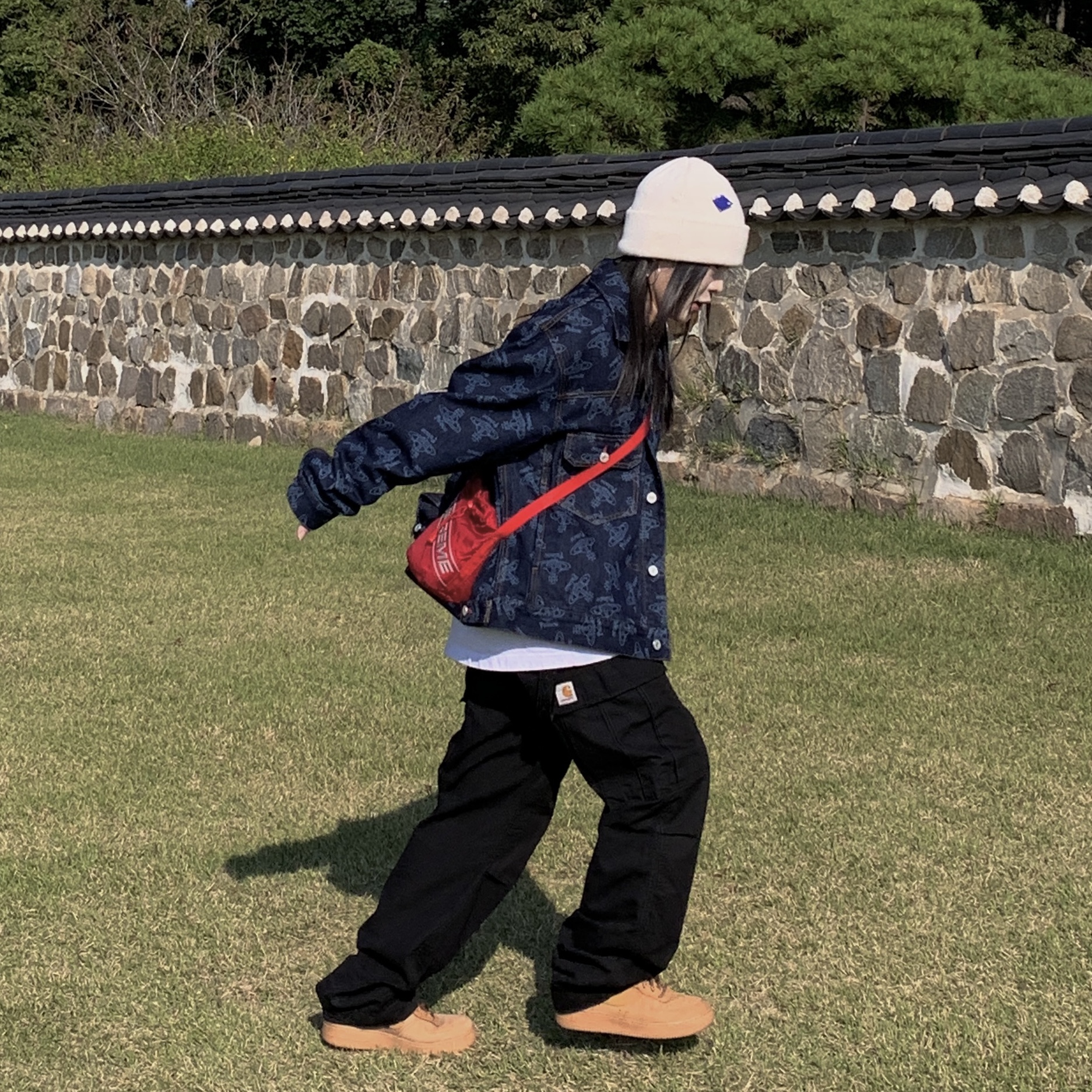 Nike Air Force 1 '07 WB Flax, Ader Error Sig; TRS Tag Beanie 02 Oatmeal 착용 스타일