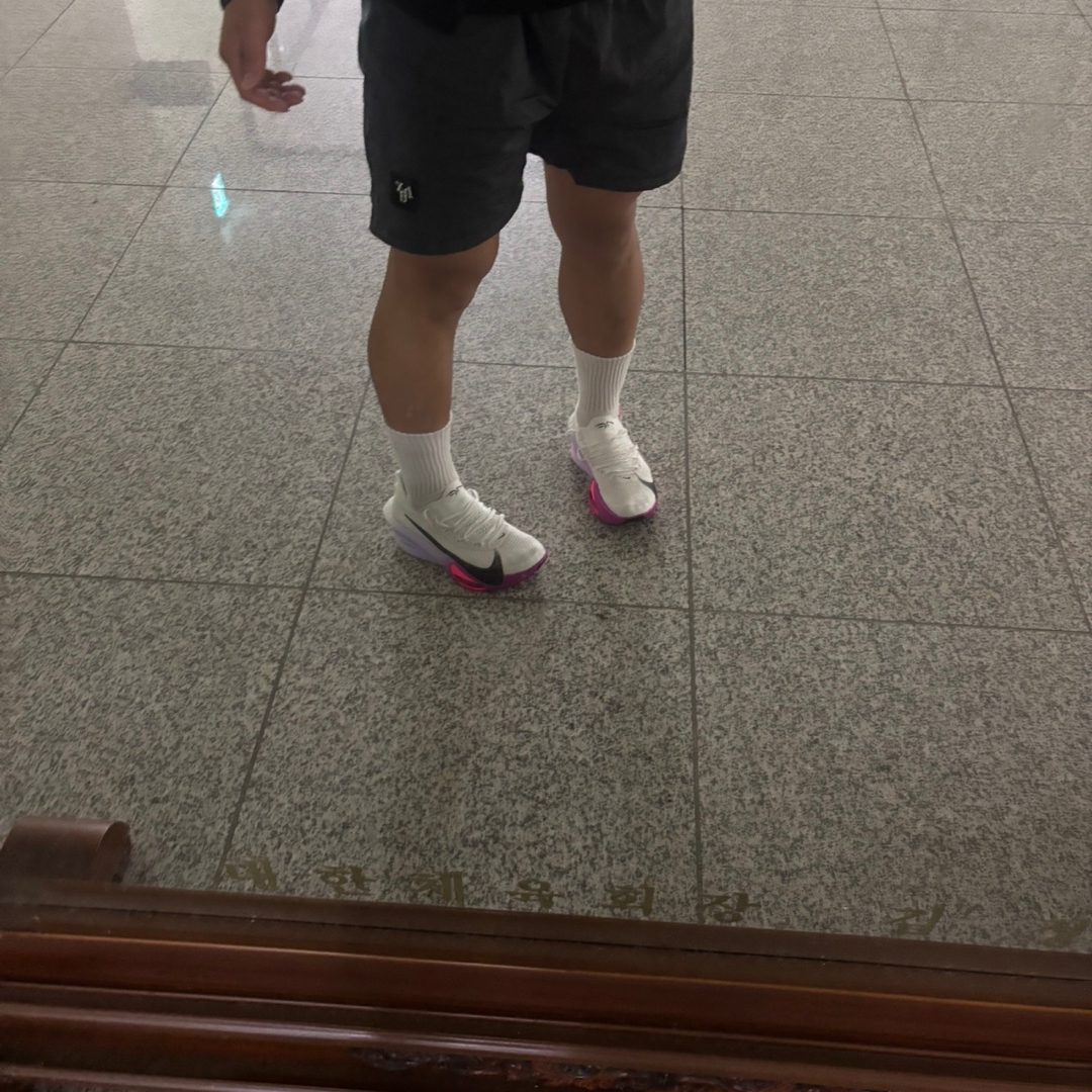 Nike Air Zoom Alphafly Next% 3 Hyper Pink 착용 스타일