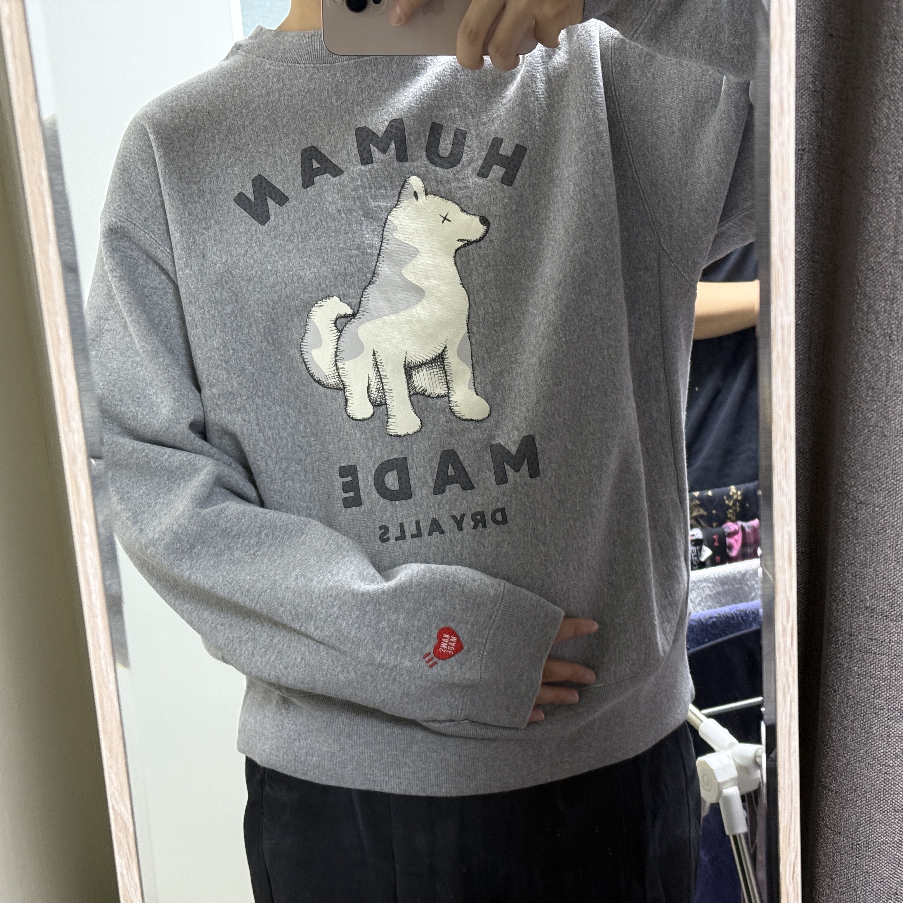 Human Made x Kaws Sweatshirt #2 Gray - Seoul Store Exclusive 착용 스타일