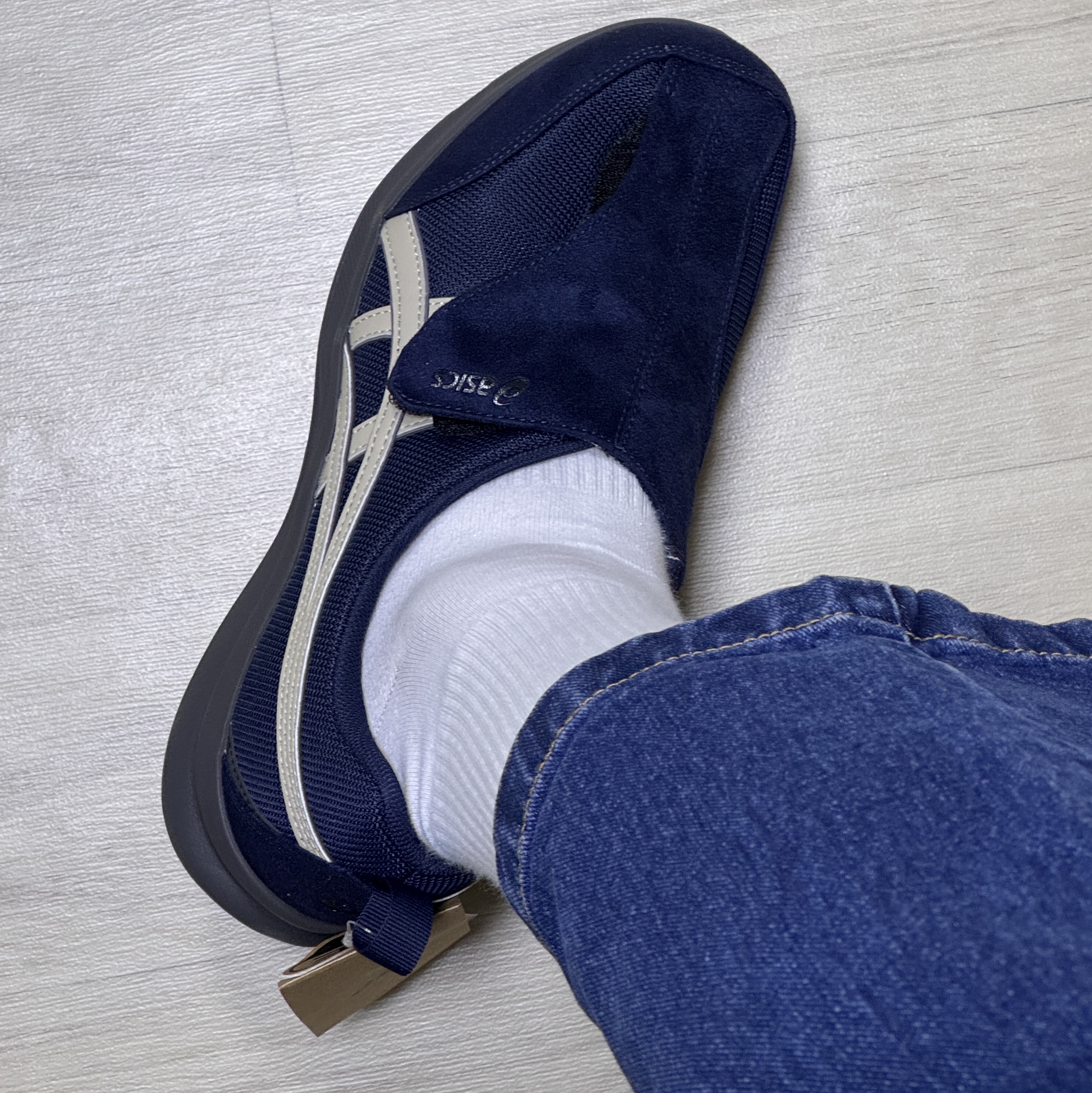 Asics Life Walker 010 Navy Blue - 3E Wide 착용 스타일
