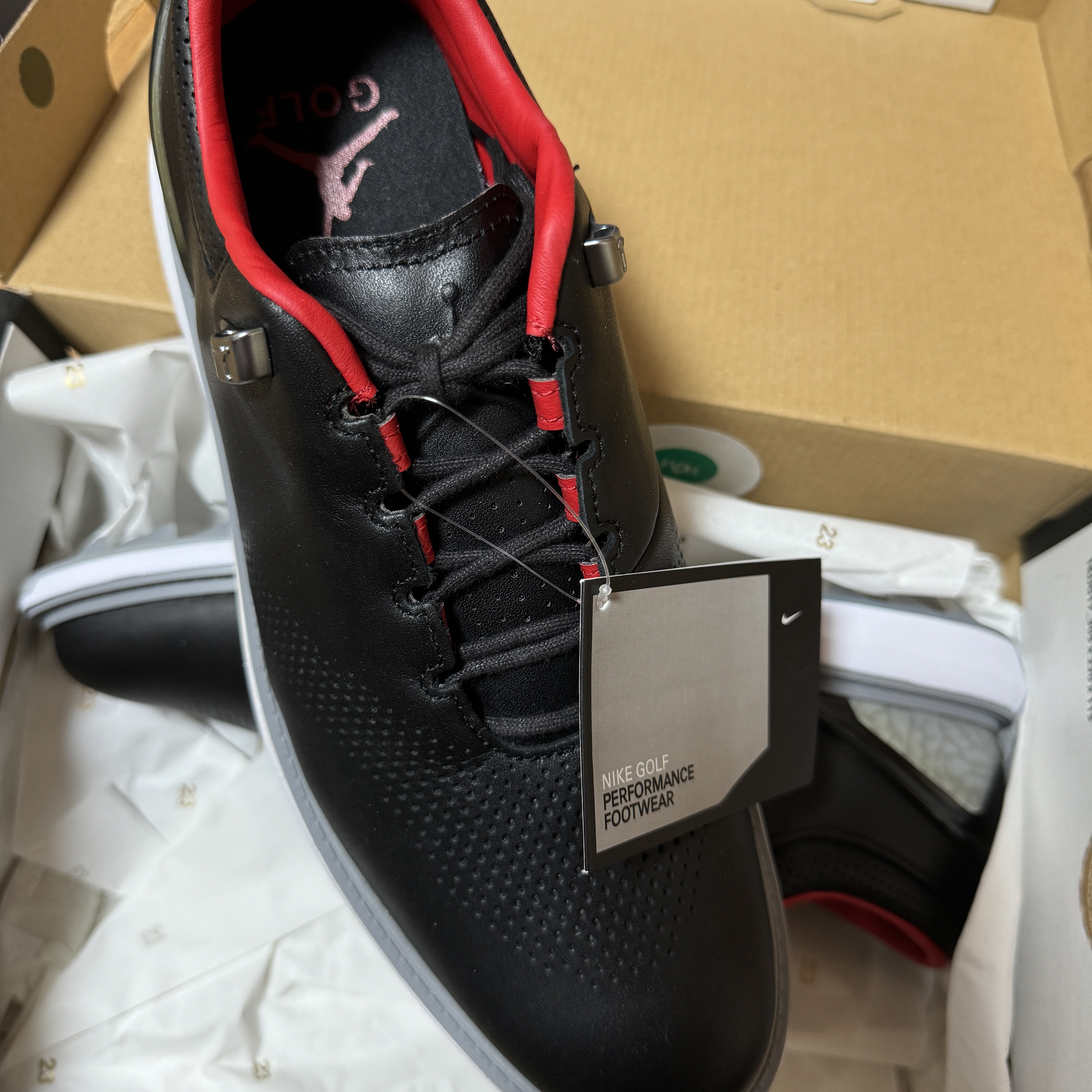 Jordan ADG 4 Golf Black Cement Grey 착용 스타일