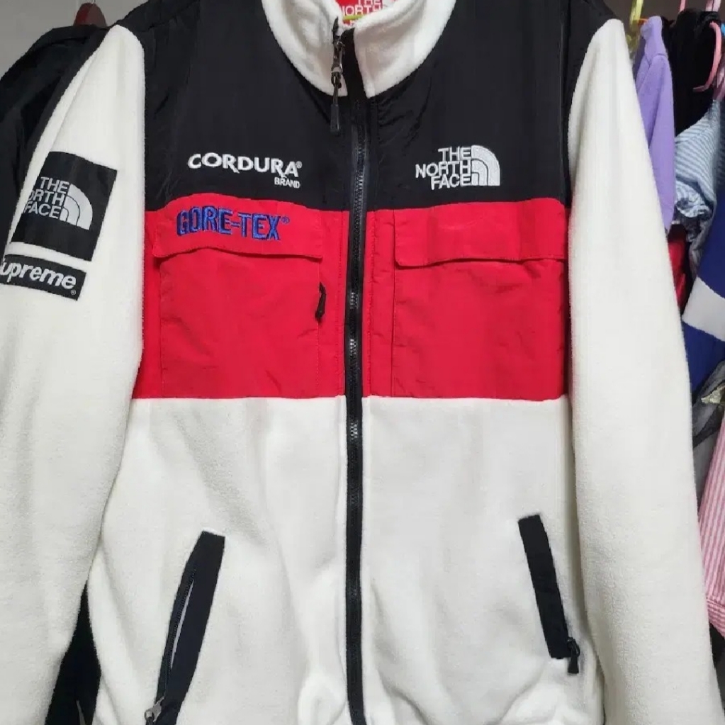 Supreme x The North Face Expedition Fleece Jacket White - 18FW 착용 스타일