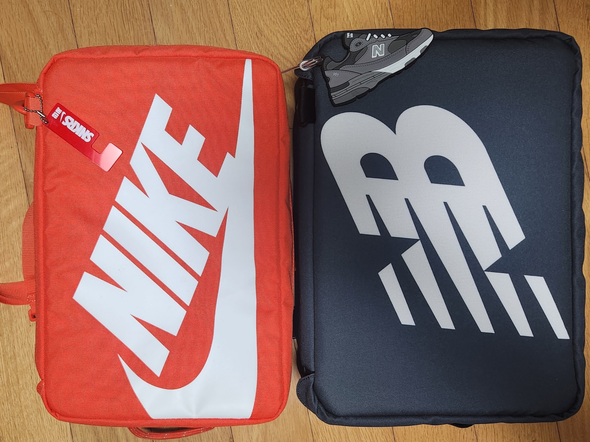 Nike Shoebox Bag 12L Orange White 착용 스타일