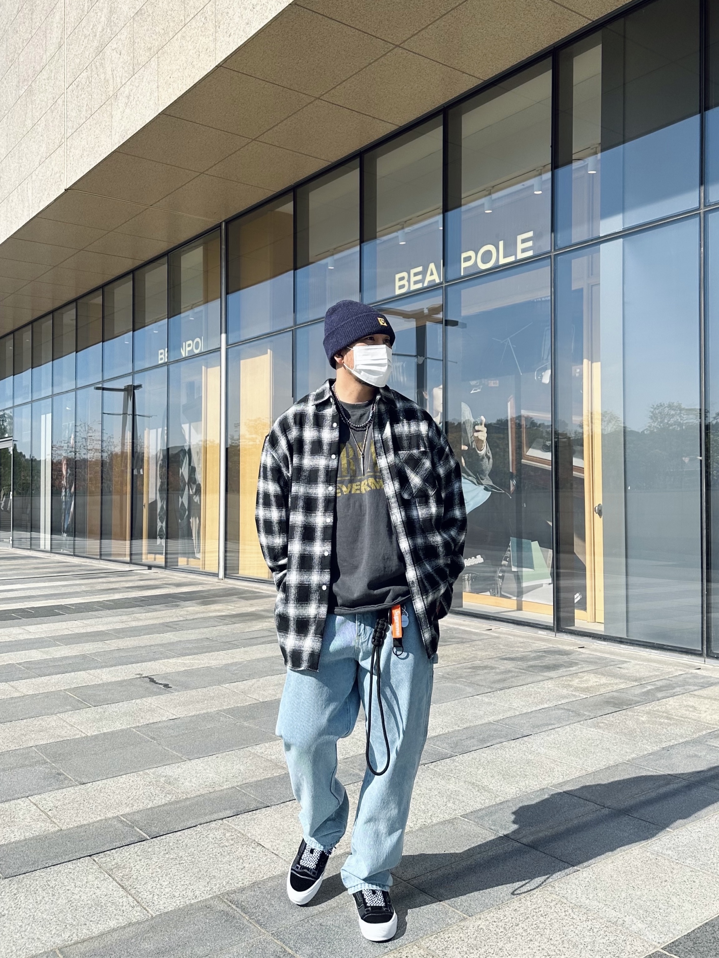 Human Made Big Beanie Navy 착용 스타일 - 1