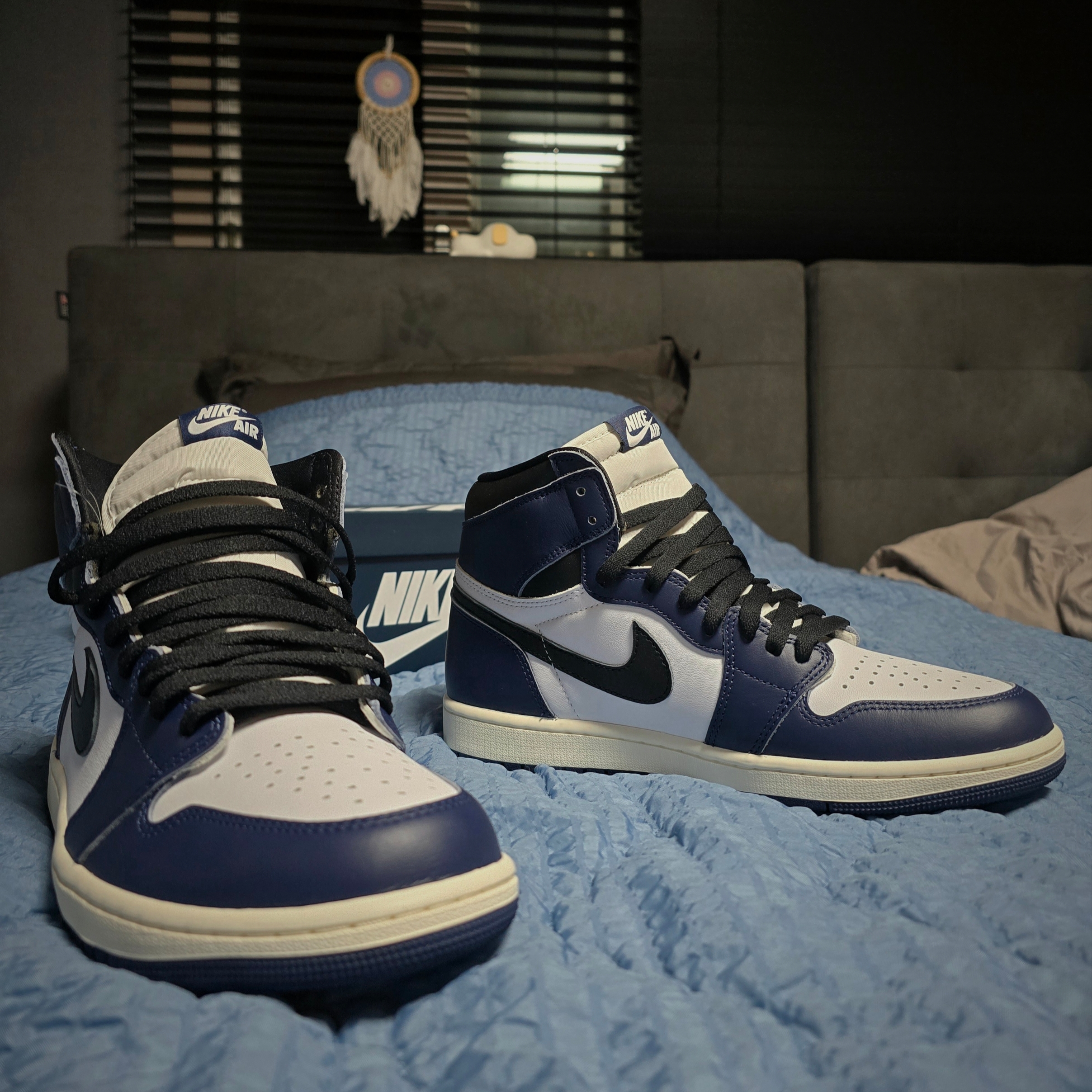 Jordan 1 Retro High OG Midnight Navy 착용 스타일 - 4
