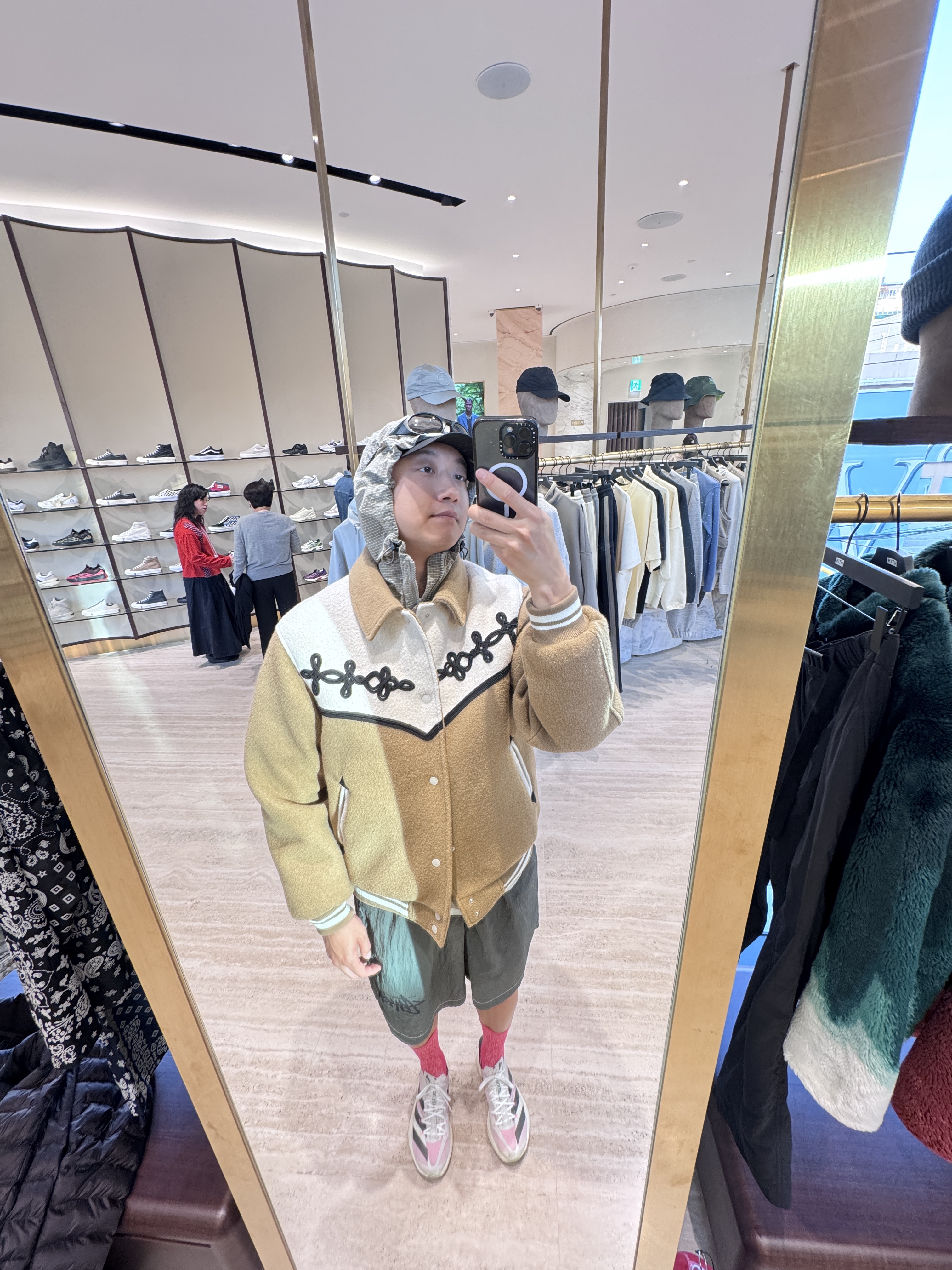 Arc'teryx Cerium Hoody Bitters, Satisfy Mothtech T-Shirt Off White 착용 스타일 - 8