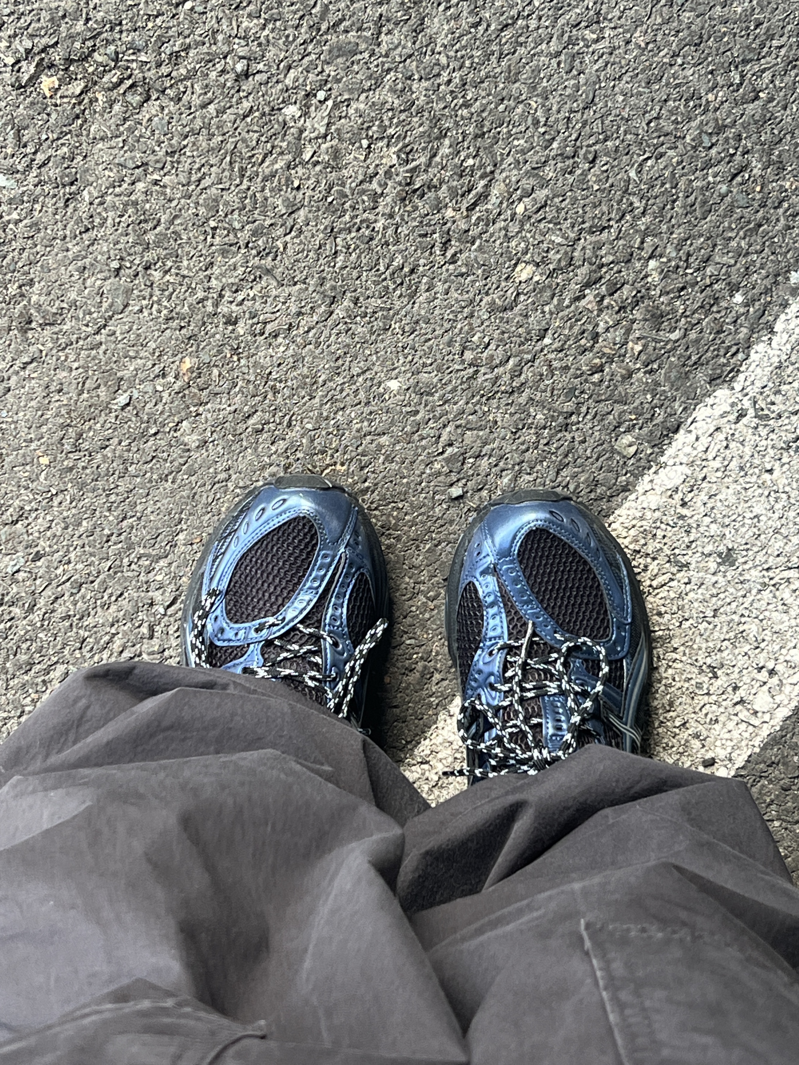 Asics Gel-Nimbus 10.1 Black Grand Shark 착용 스타일