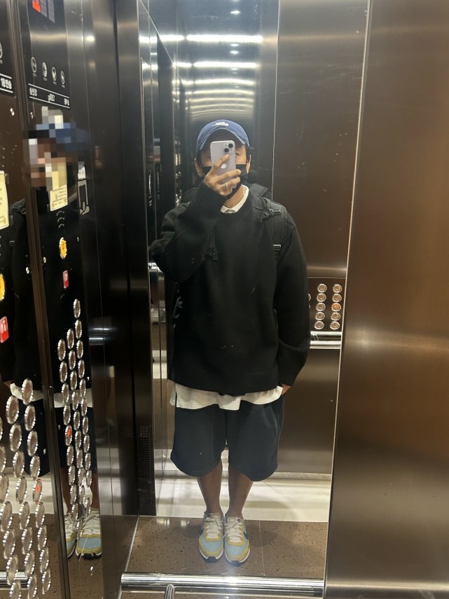 Nike Club Unstructured Futura Washed Cap Game Royal, Nike Waffle Debut Boarder Blue Mystic Navy 착용 스타일