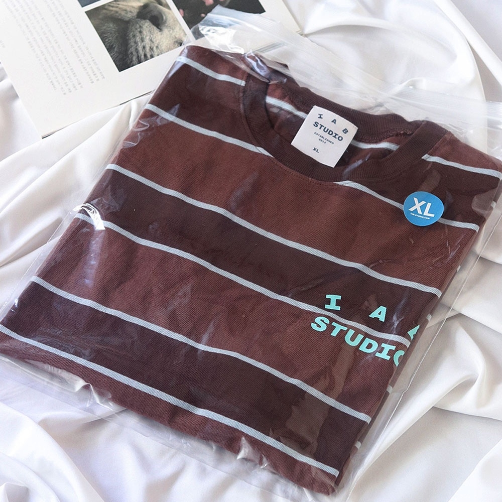 IAB Studio Striped T-Shirt Brown 착용 스타일 - 1