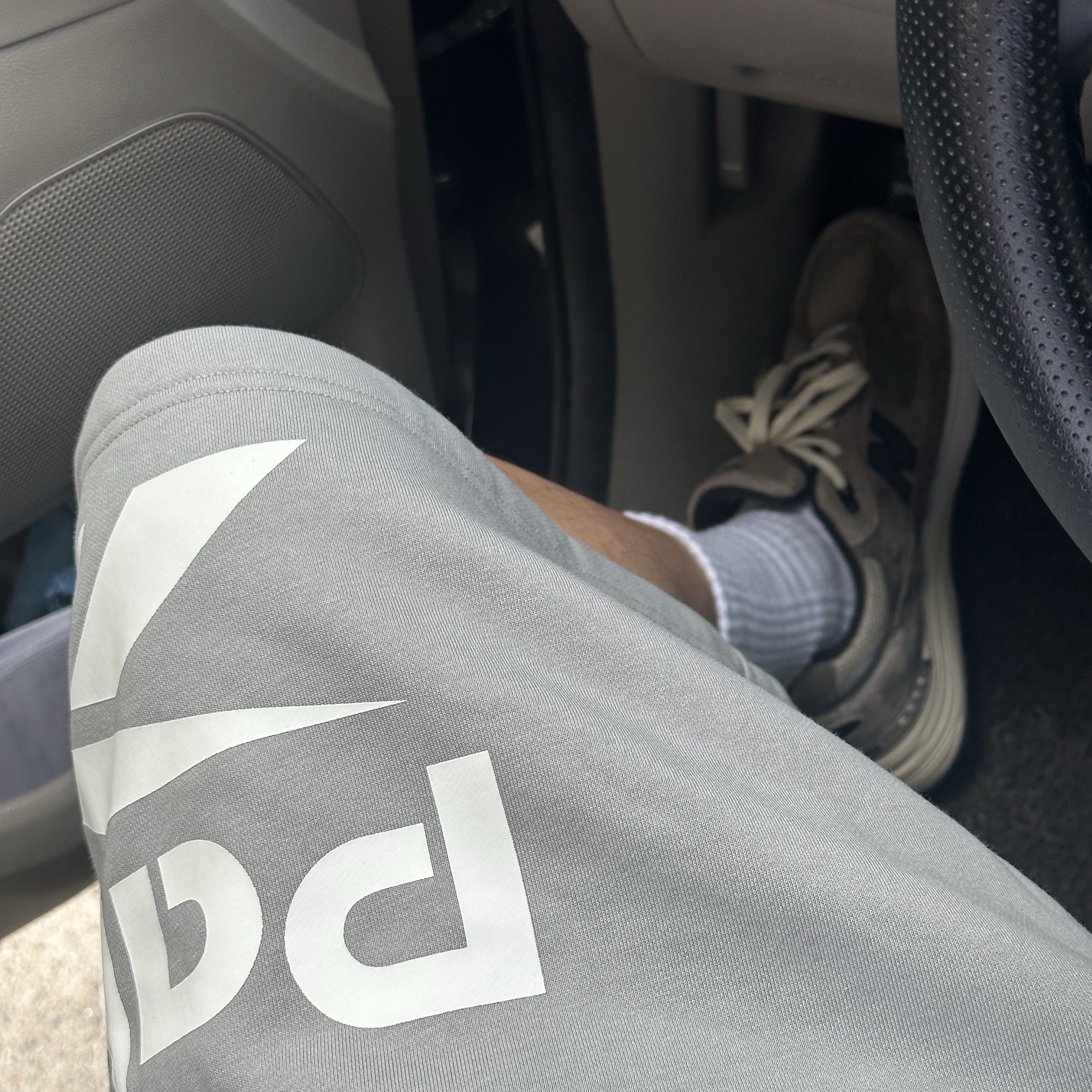 Palace x Reebok Shorts Grey - 24SS, New Balance x JJJJound 992 Made in USA Grey 착용 스타일