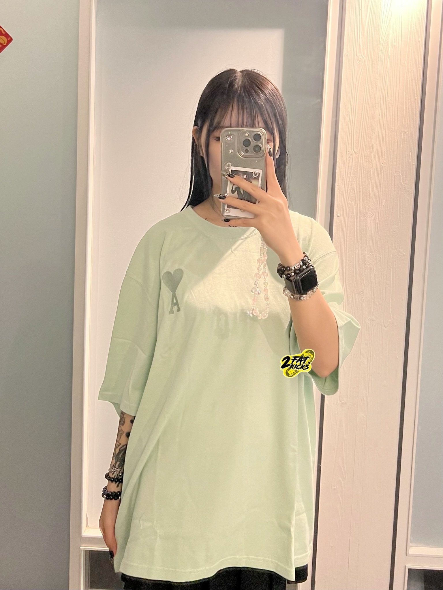 AMI de Coeur Tone-On-Tone T-Shirt Aqua - 22SS, AMI de Coeur Tone-On-Tone T-Shirt Pale Pink - 22SS 착용 스타일 - 4