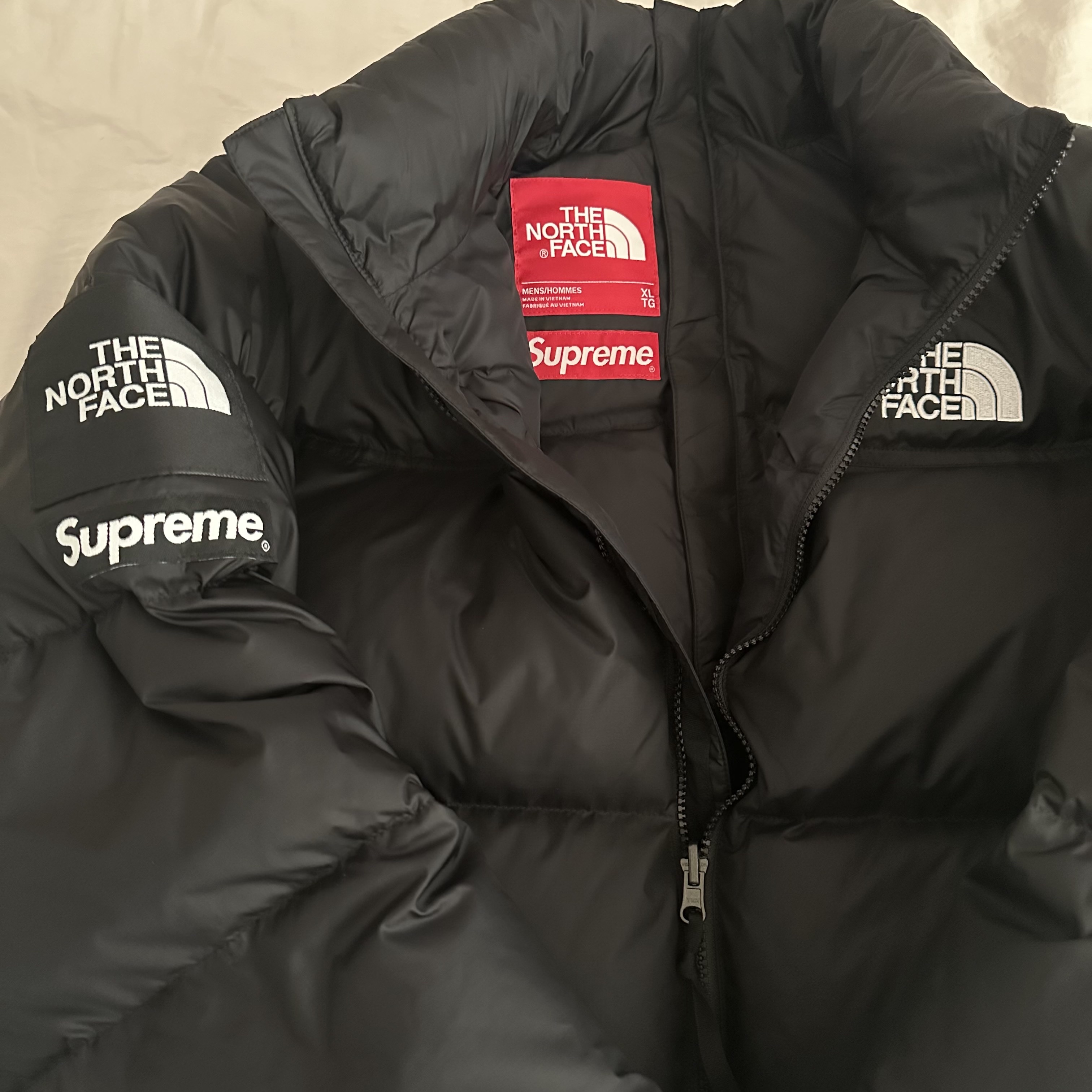 Supreme x The North Face Split Nuptse Jacket Black - 24SS 착용 스타일 - 1