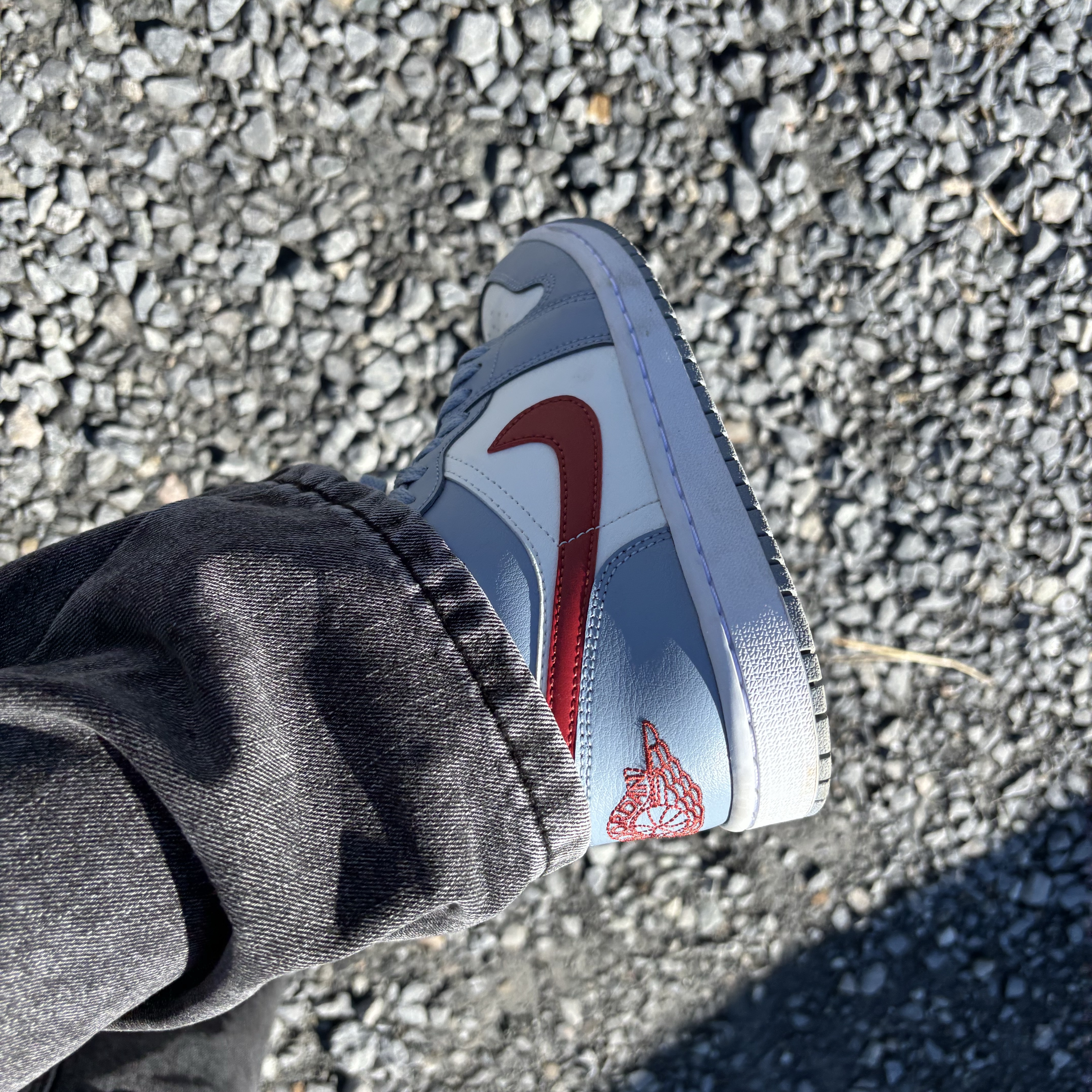 (W) Jordan 1 Low Dune Red Blue Grey 착용 스타일 - 1
