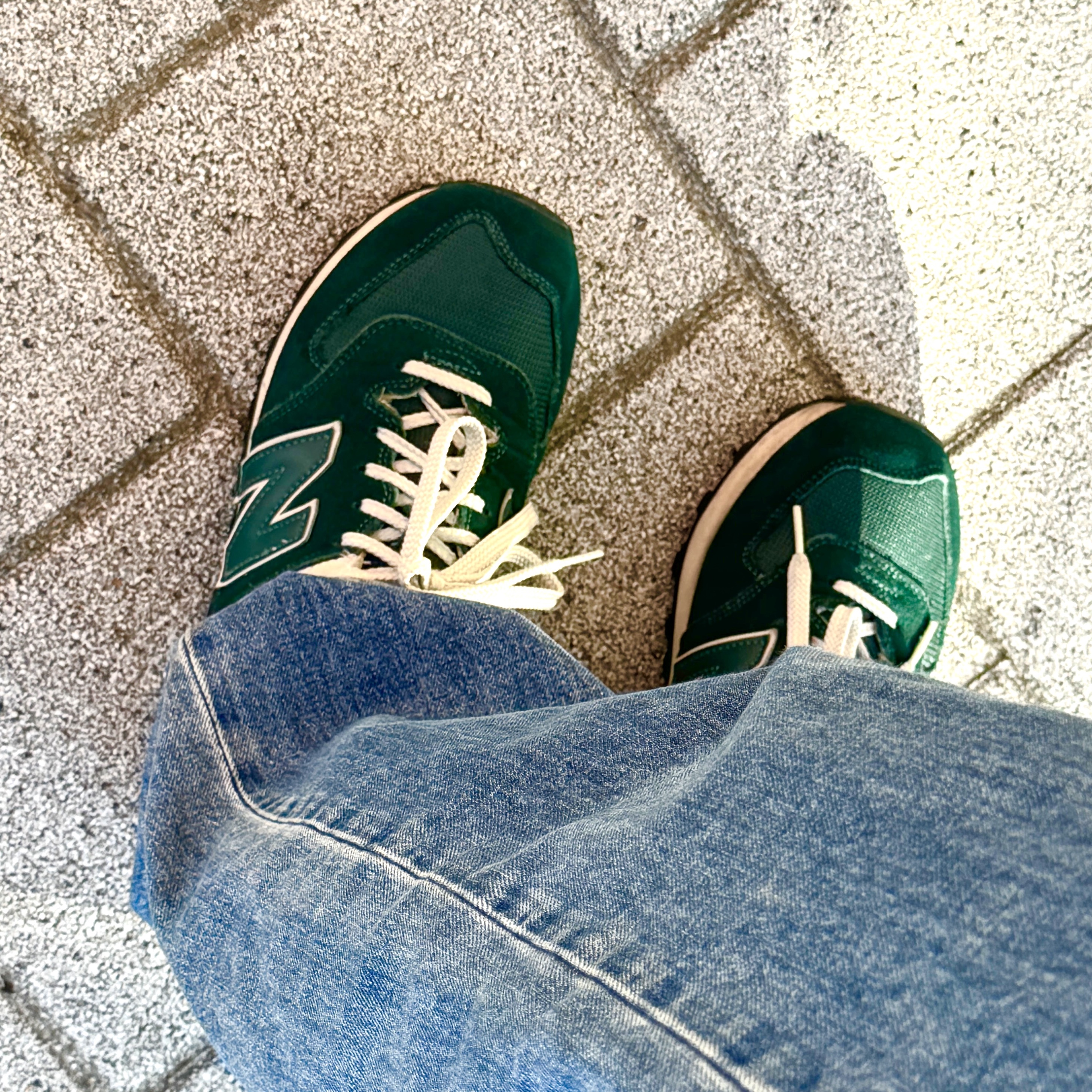 New Balance 574 Heritage Grass Green 착용 스타일