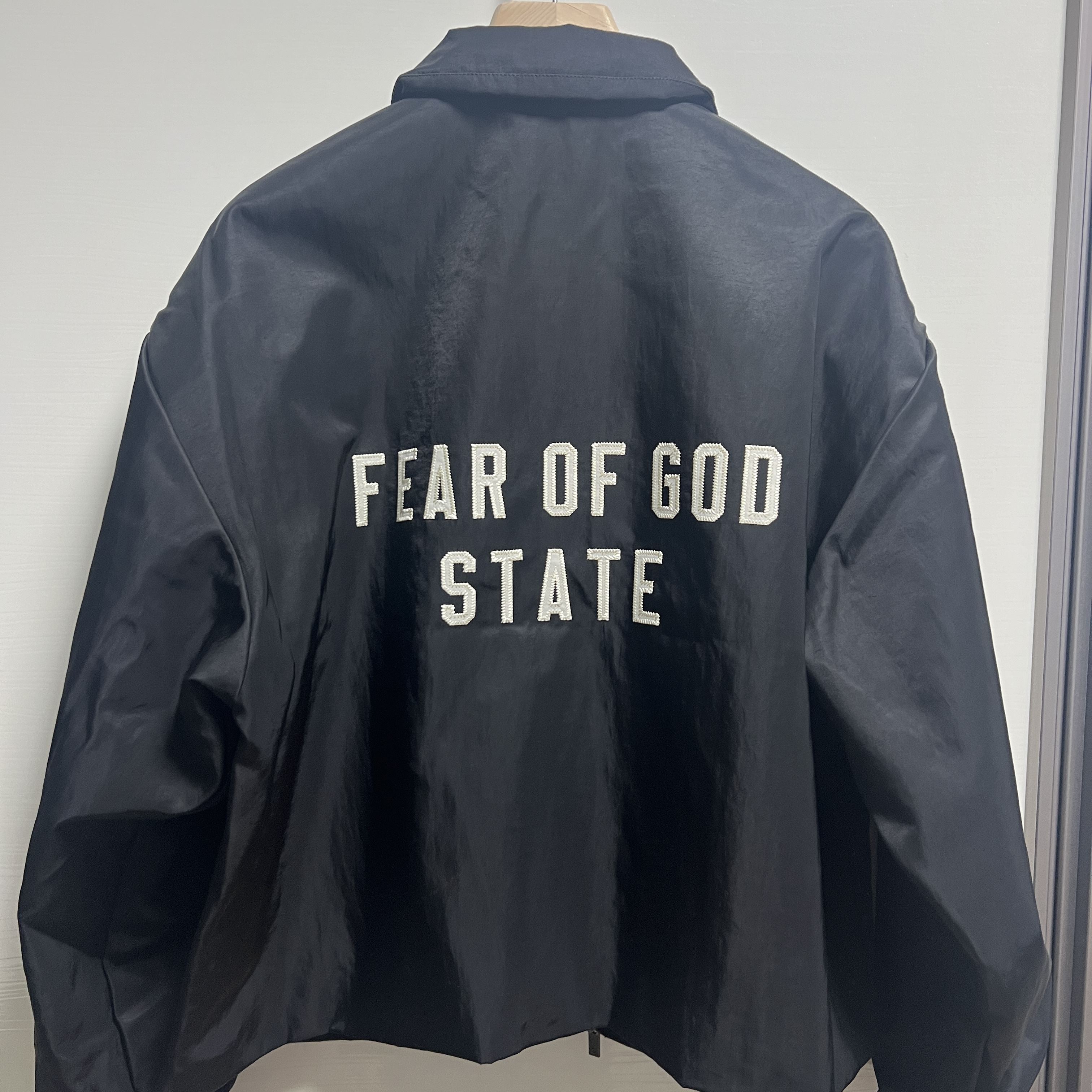 Essentials Textured Nylon Trucker Jacket Black - 24FW 착용 스타일 - 1