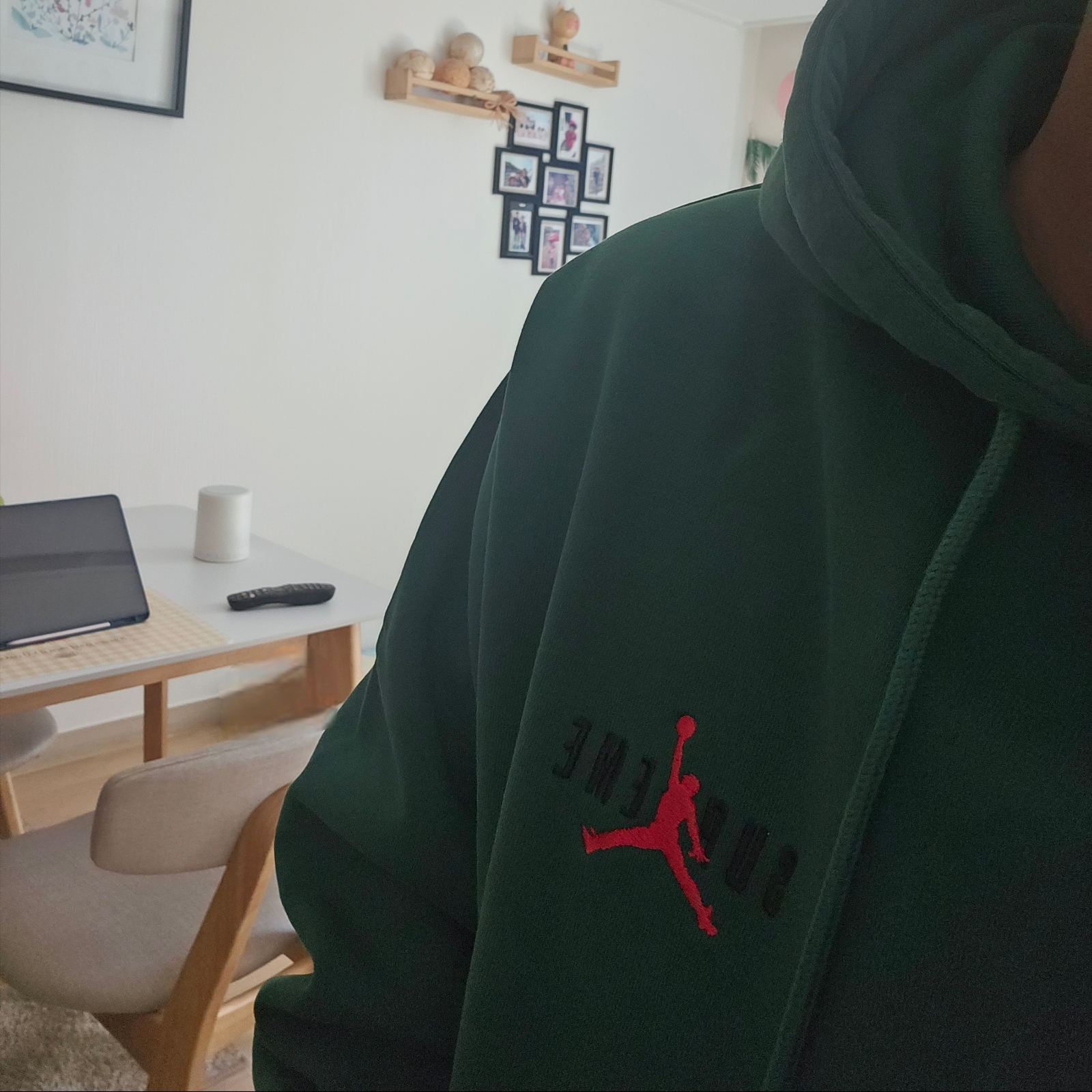Supreme x Jordan Hooded Sweatshirt Green - 24FW 착용 스타일 - 2