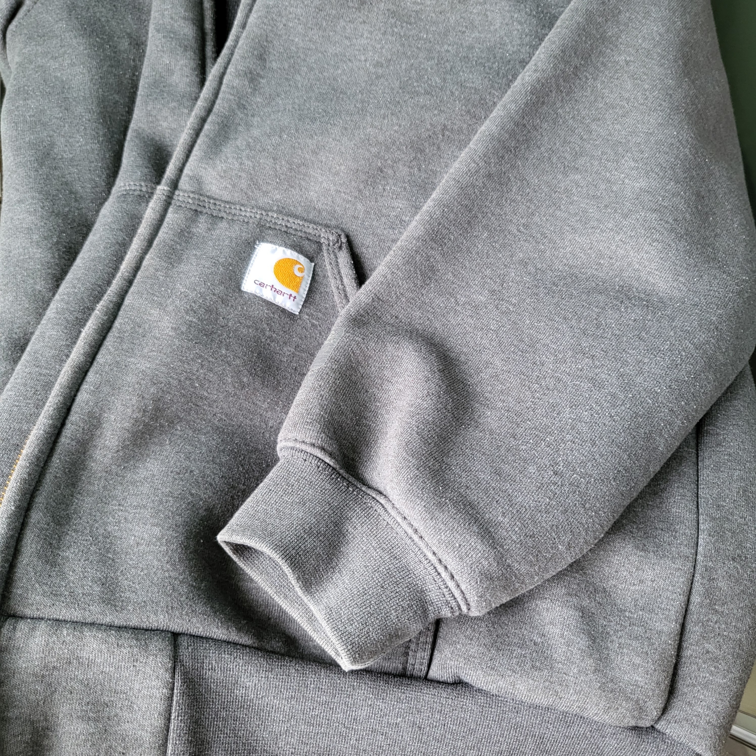 Carhartt Loose Fit Midweight Regular Full Zip Sweatshirt Carbon Heather 착용 스타일