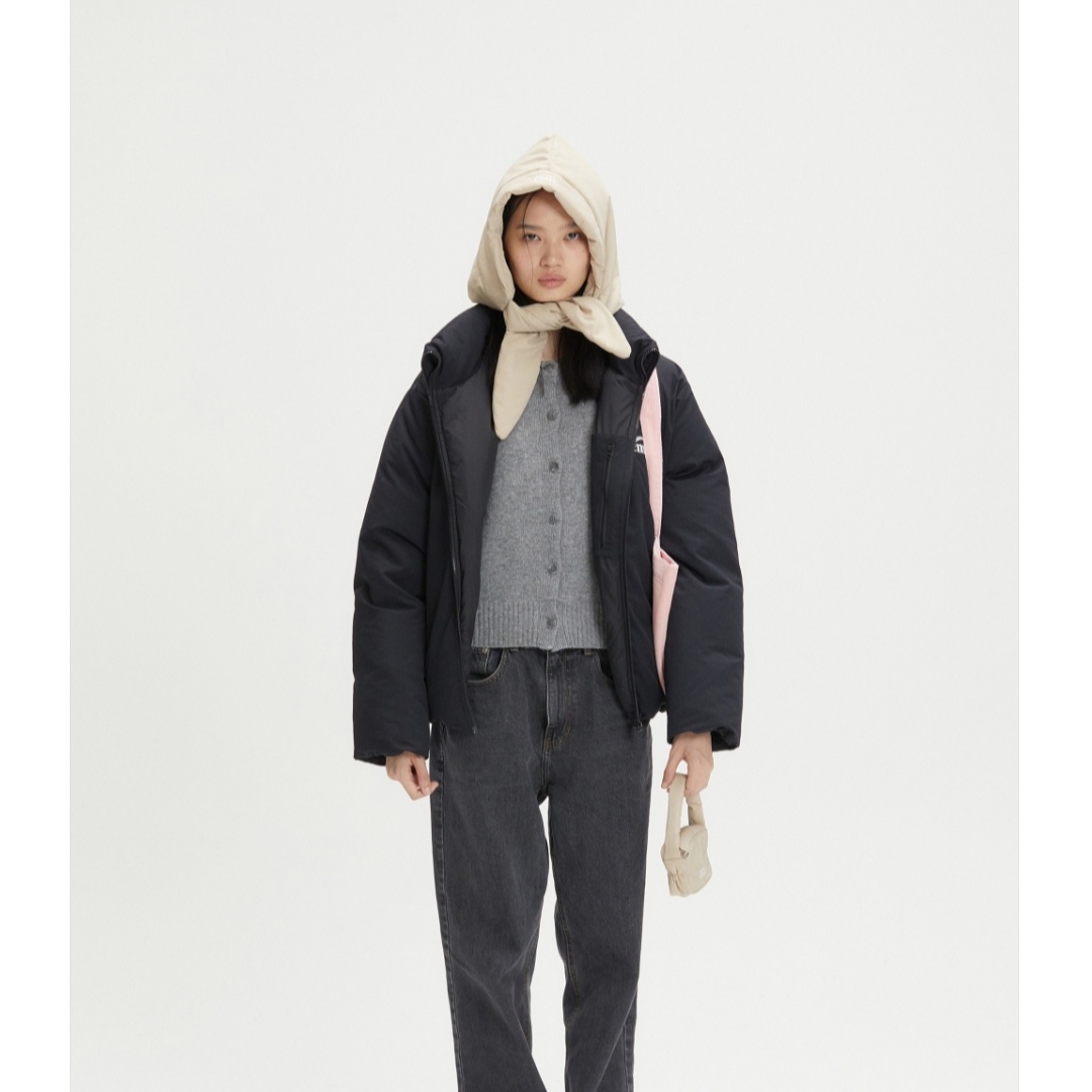 Emis Puffer Balaclava Beige 착용 스타일