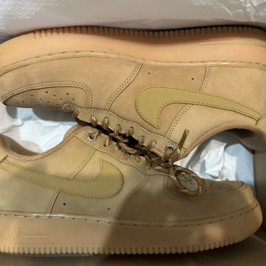 Nike Air Force 1 '07 WB Flax 착용 스타일