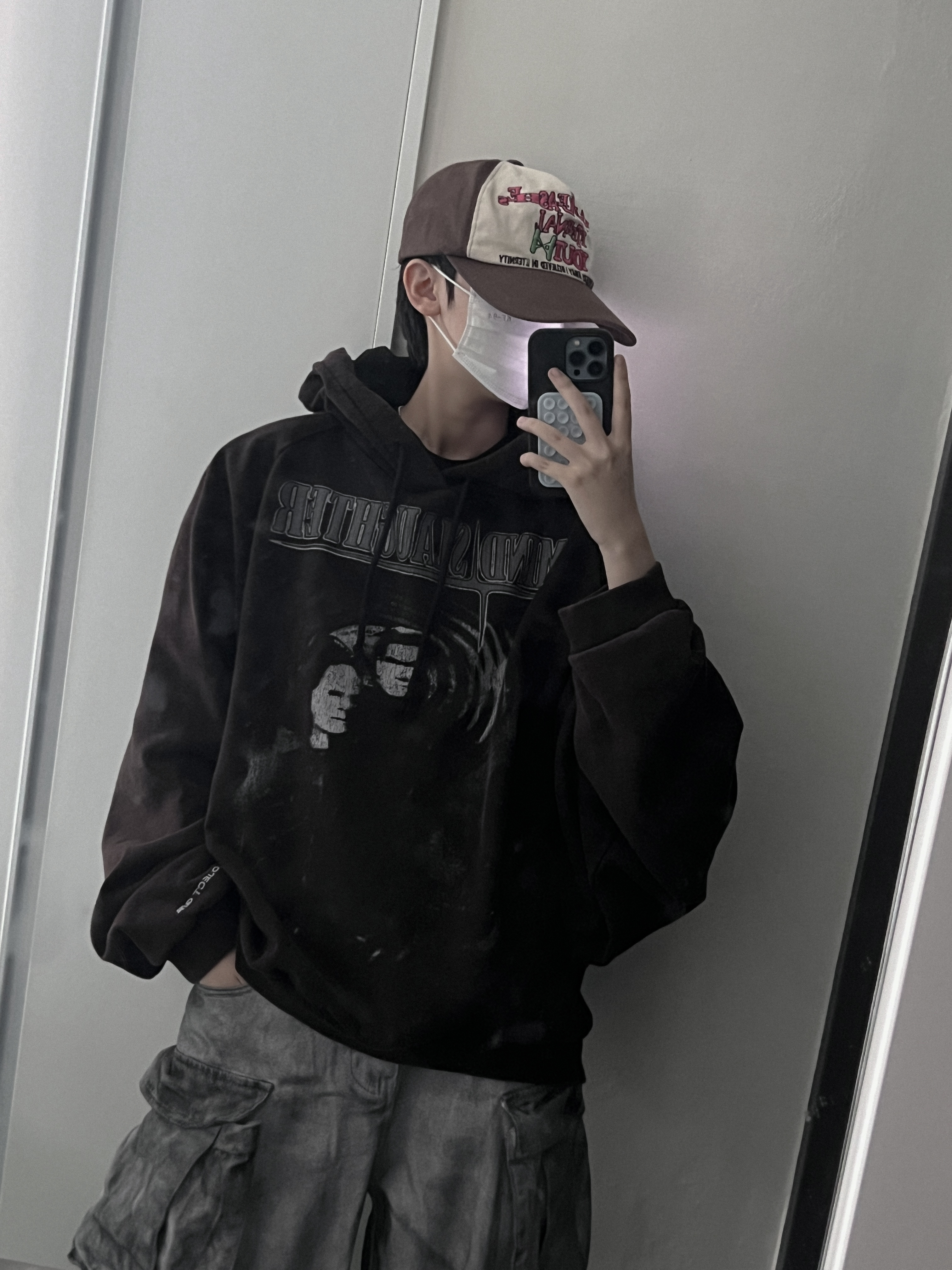 Project G/R Mind Slaughter Vintage Washeed Hoodie Black, NON FLOOR Oriental Dirty Cargo Pants White 착용 스타일 - 2
