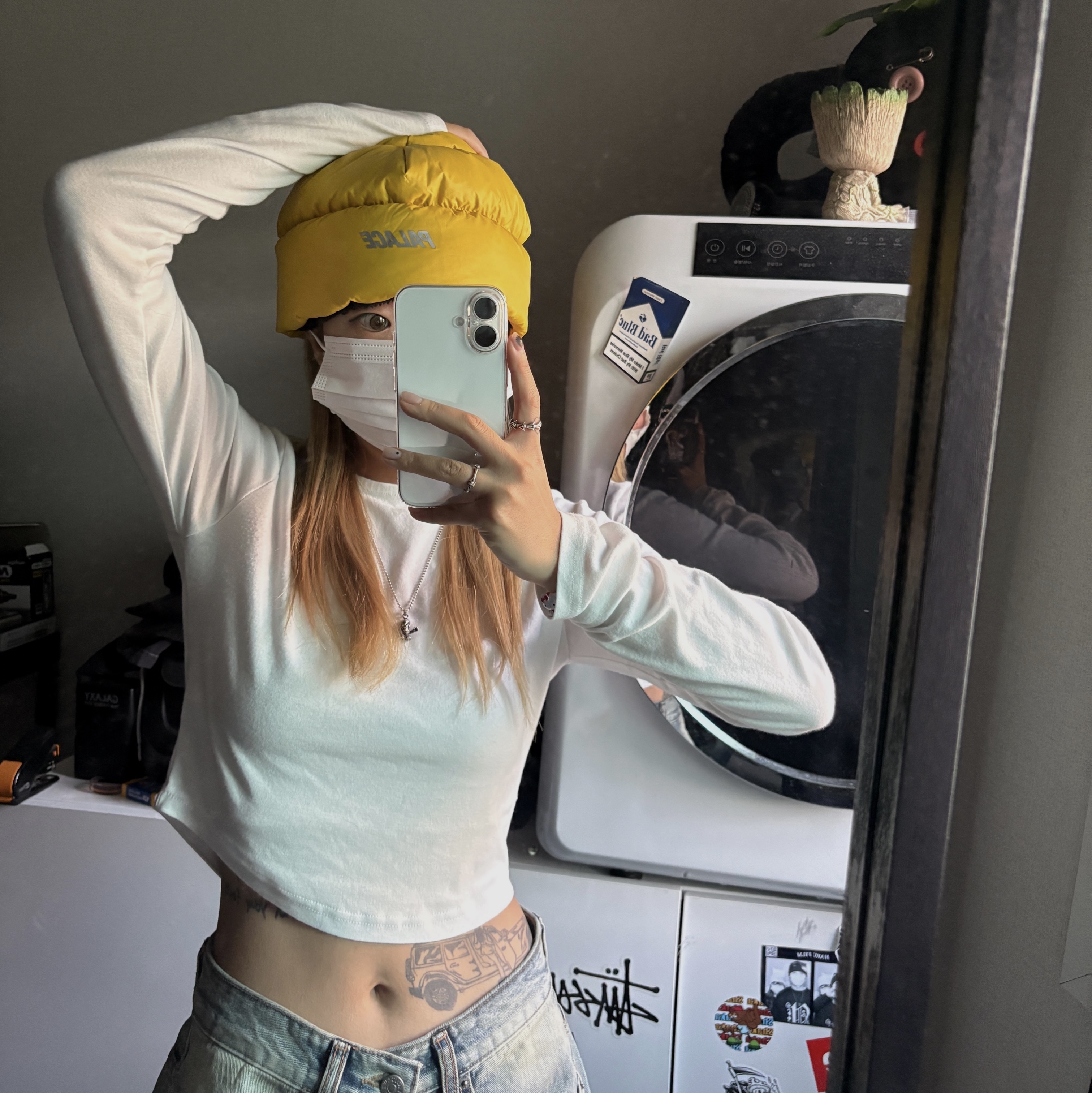 Palace Pertex Puffa Beanie Yellow - 24FW 착용 스타일