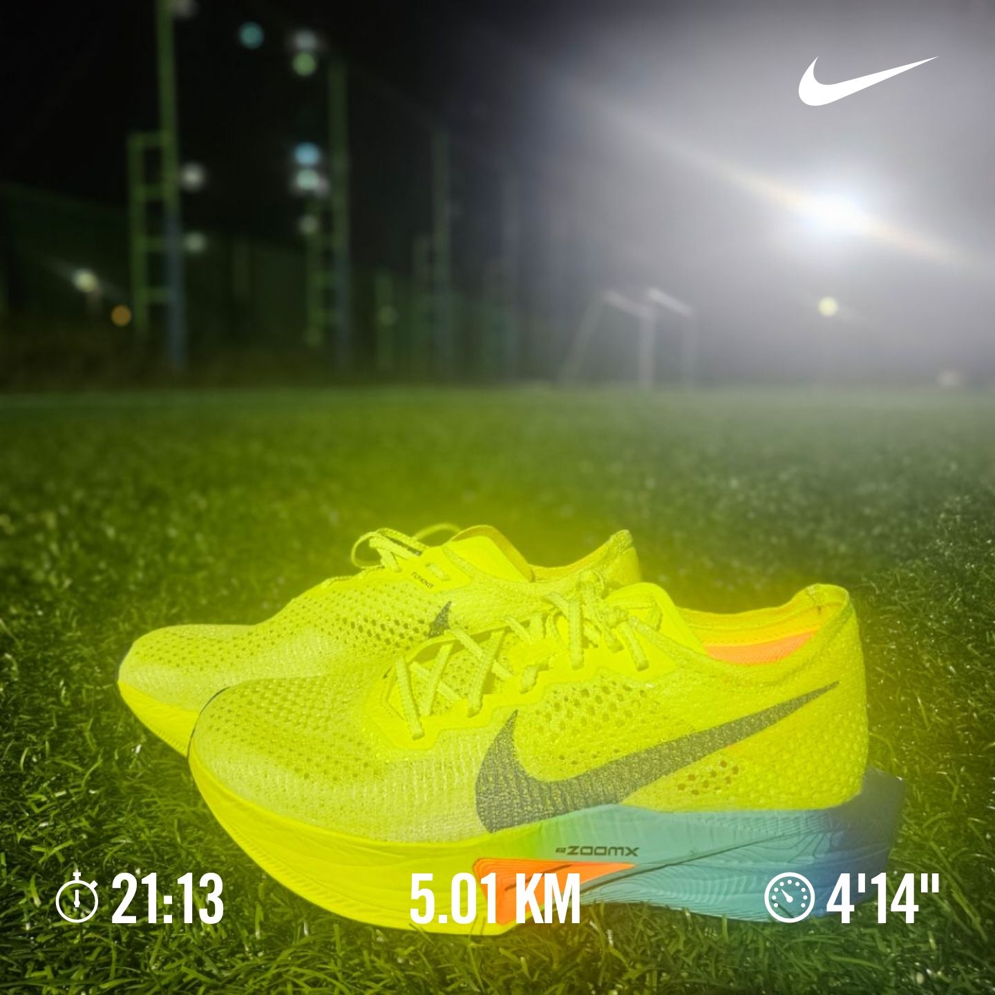 Nike ZoomX Vaporfly Next% 3 Volt Scream Green 착용 스타일
