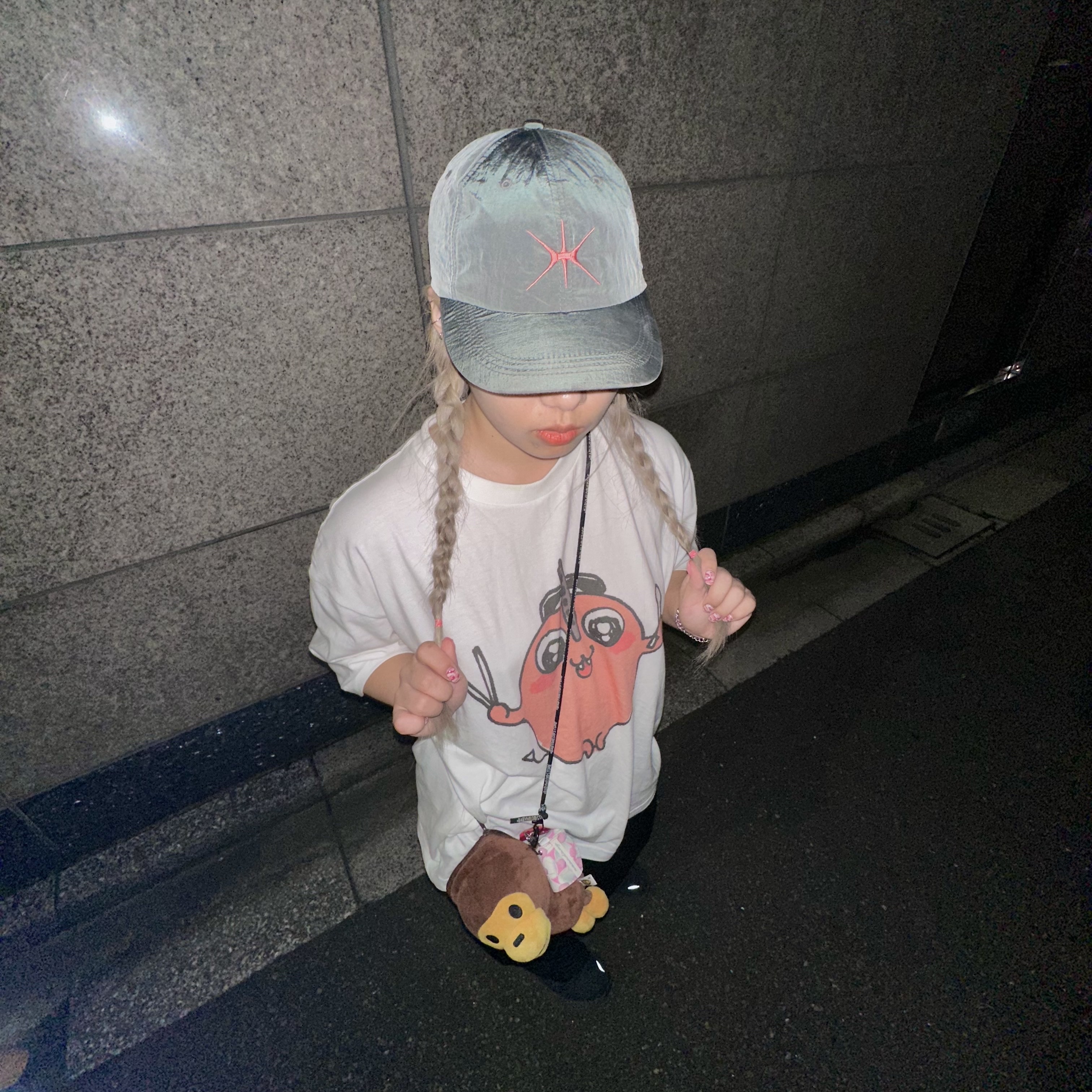 Yunse Hatch Corduroy Cap Brown, BAPE Baby Milo Mobile Bag Brown 착용 스타일