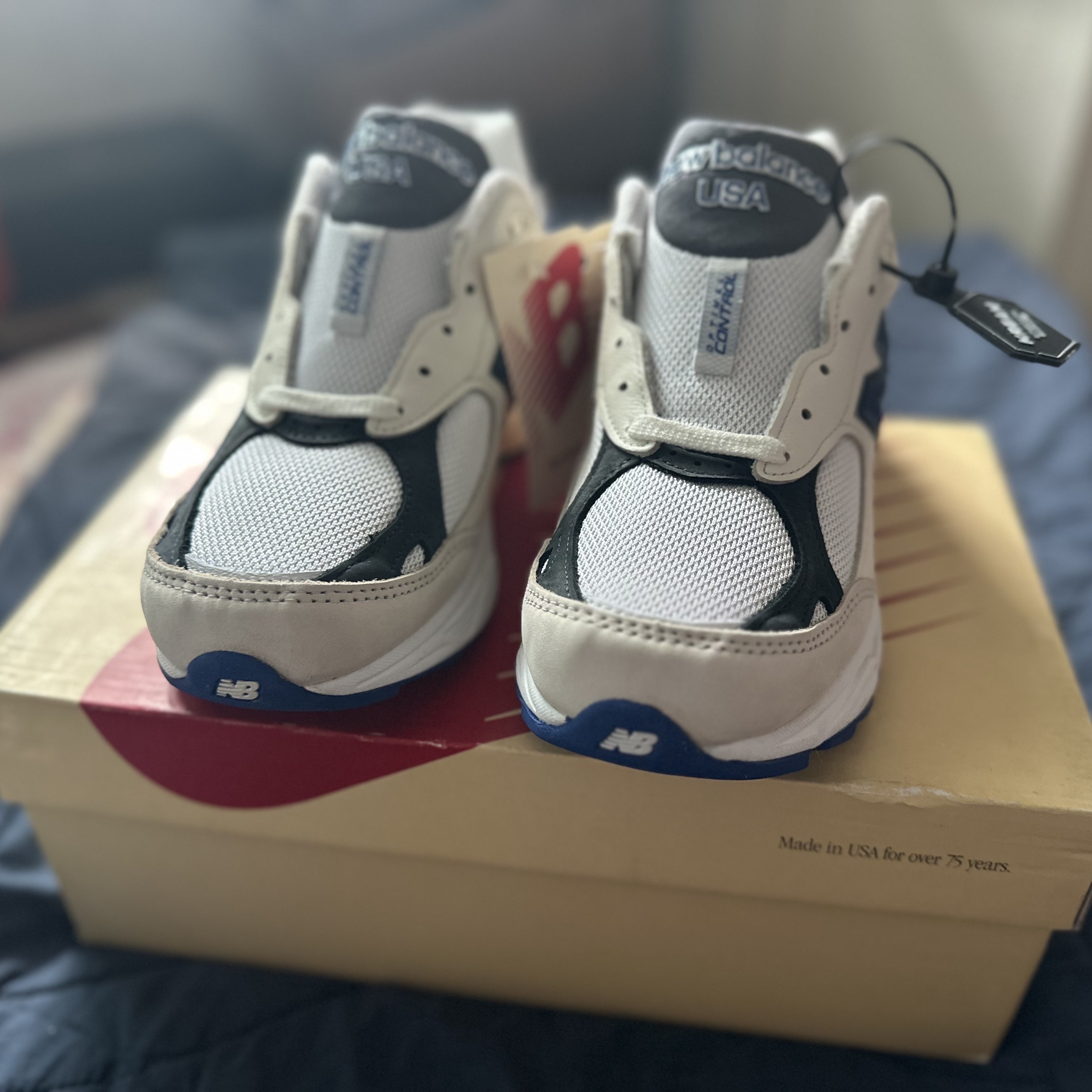 New Balance 990v3 Made in USA White Blue 착용 스타일 - 2
