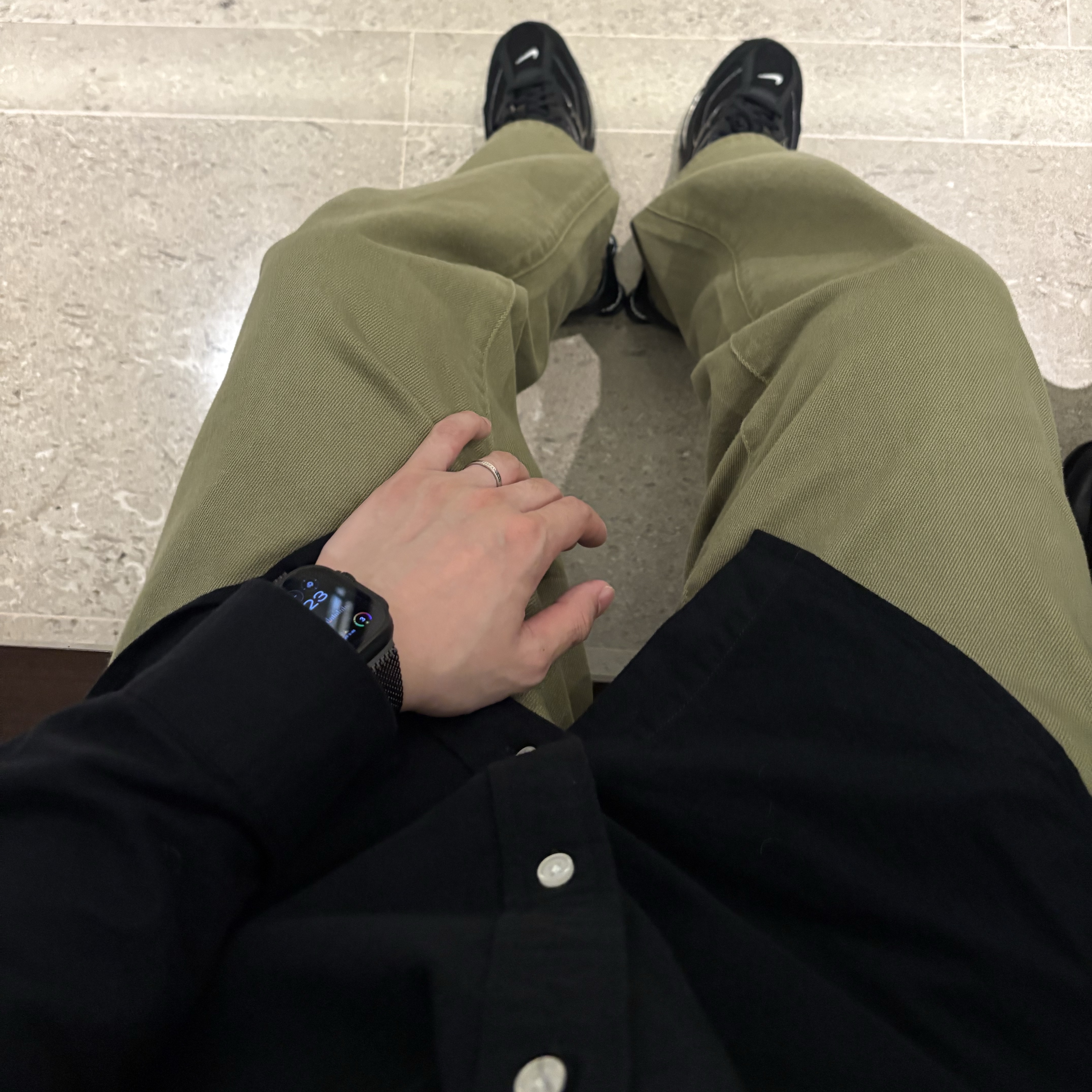 Nike x Supreme Shox Ride 2 SP Black, Supreme Baggy Jean Light Olive - 24SS 착용 스타일