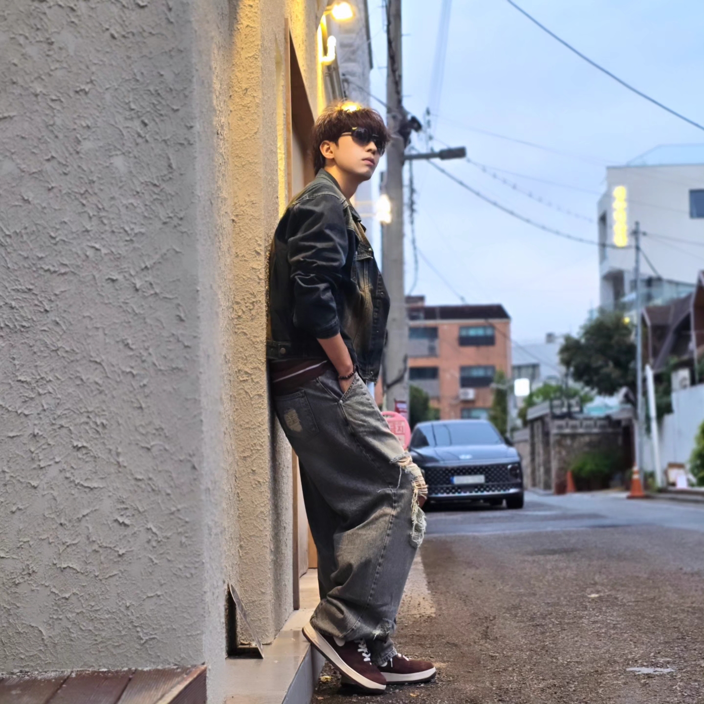 IAB Studio Striped T-Shirt Brown, Samsung Galaxy Watch6 44mm LTE Silver (Korean Ver.) 착용 스타일 - 7