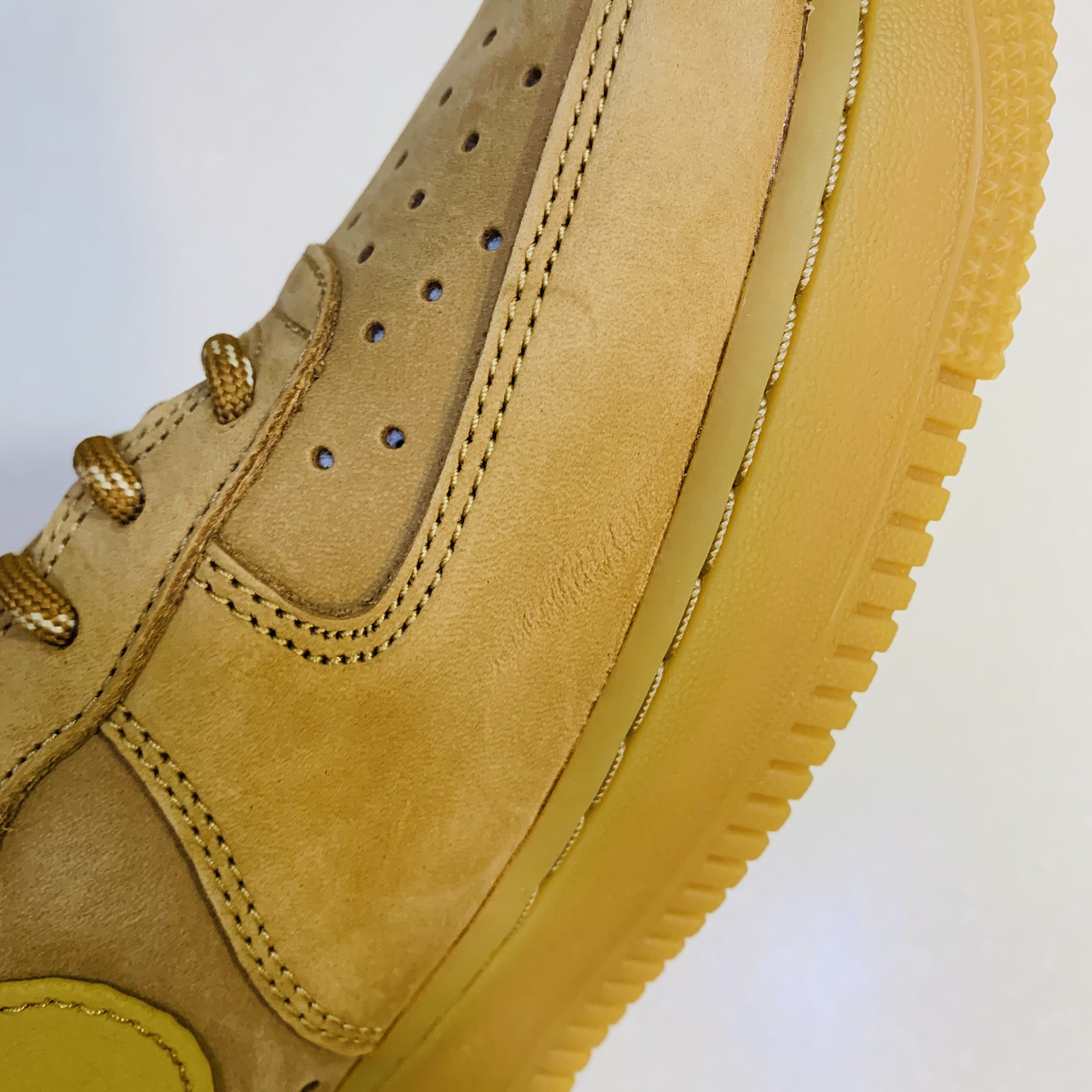 Nike Air Force 1 '07 WB Flax 착용 스타일