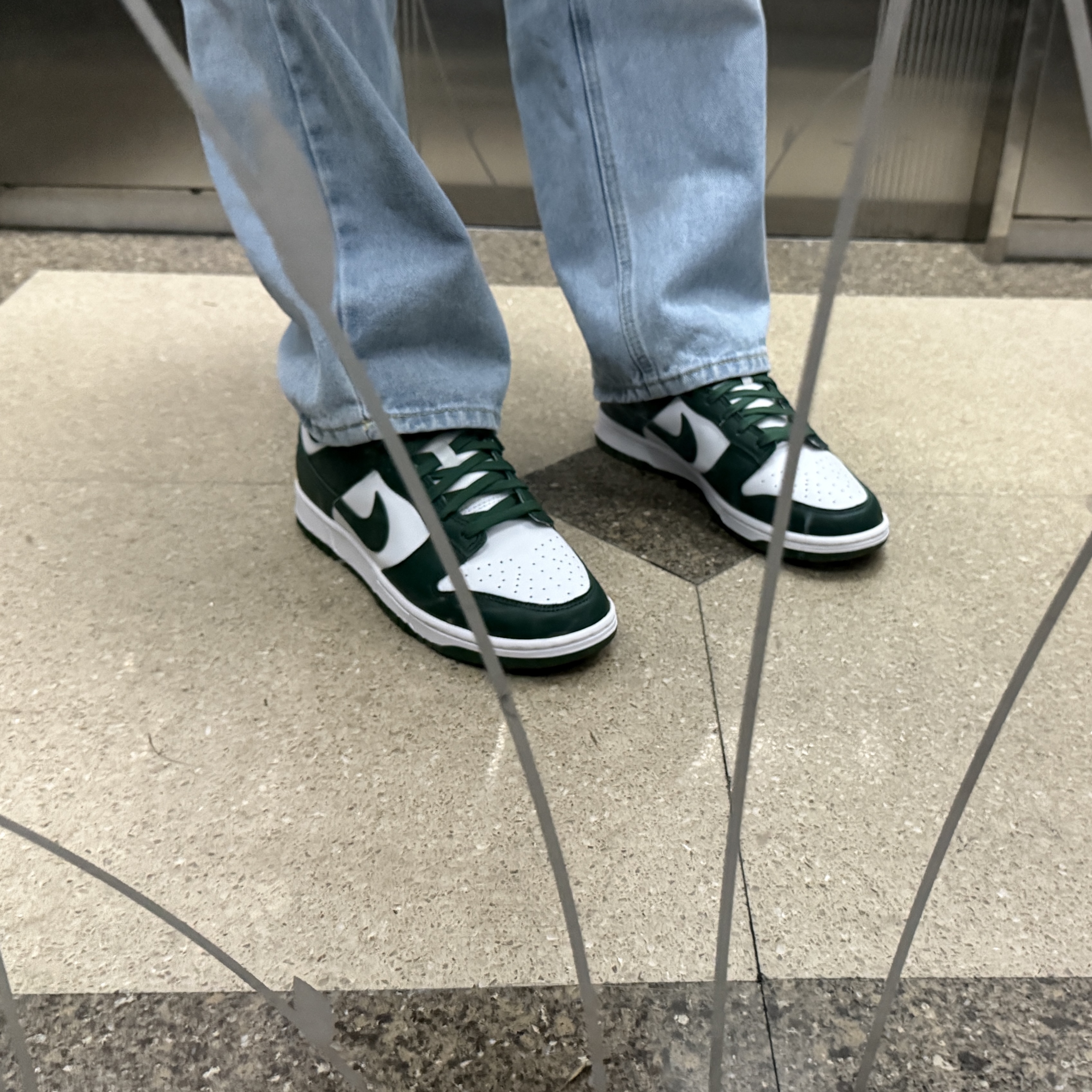 Nike Dunk Low Retro Varsity Green 착용 스타일