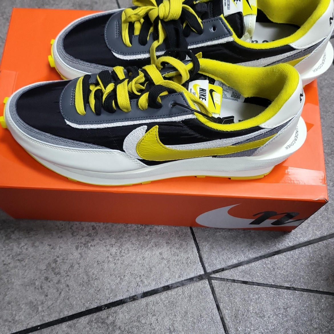 Nike x Sacai x Undercover LDWaffle Black Bright Citron 착용 스타일