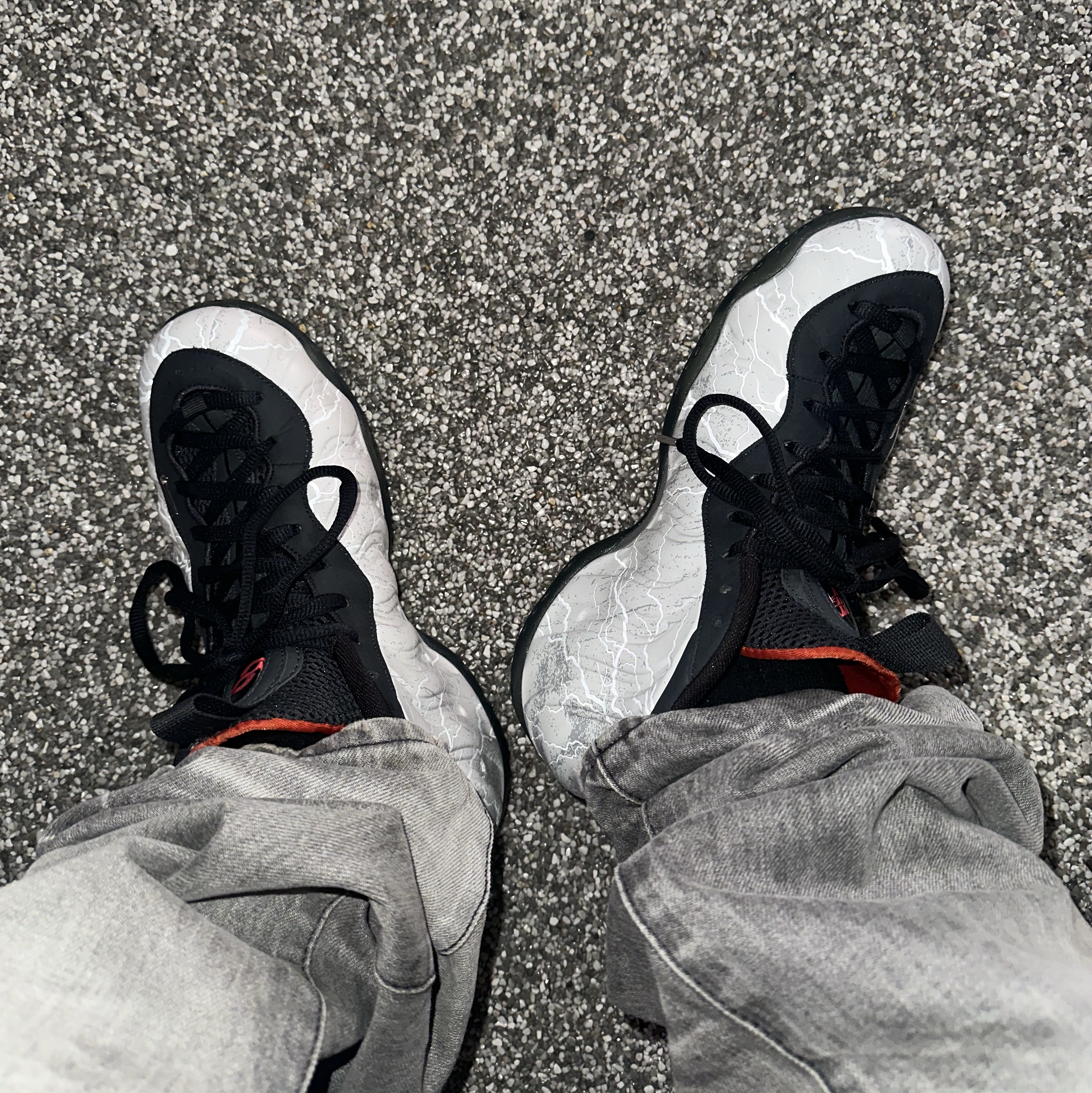 Nike x Tekken 8 Air Foamposite One PRM Jin, Supreme x Ducati Bike T-Shirt Black - 24SS 착용 스타일 - 1