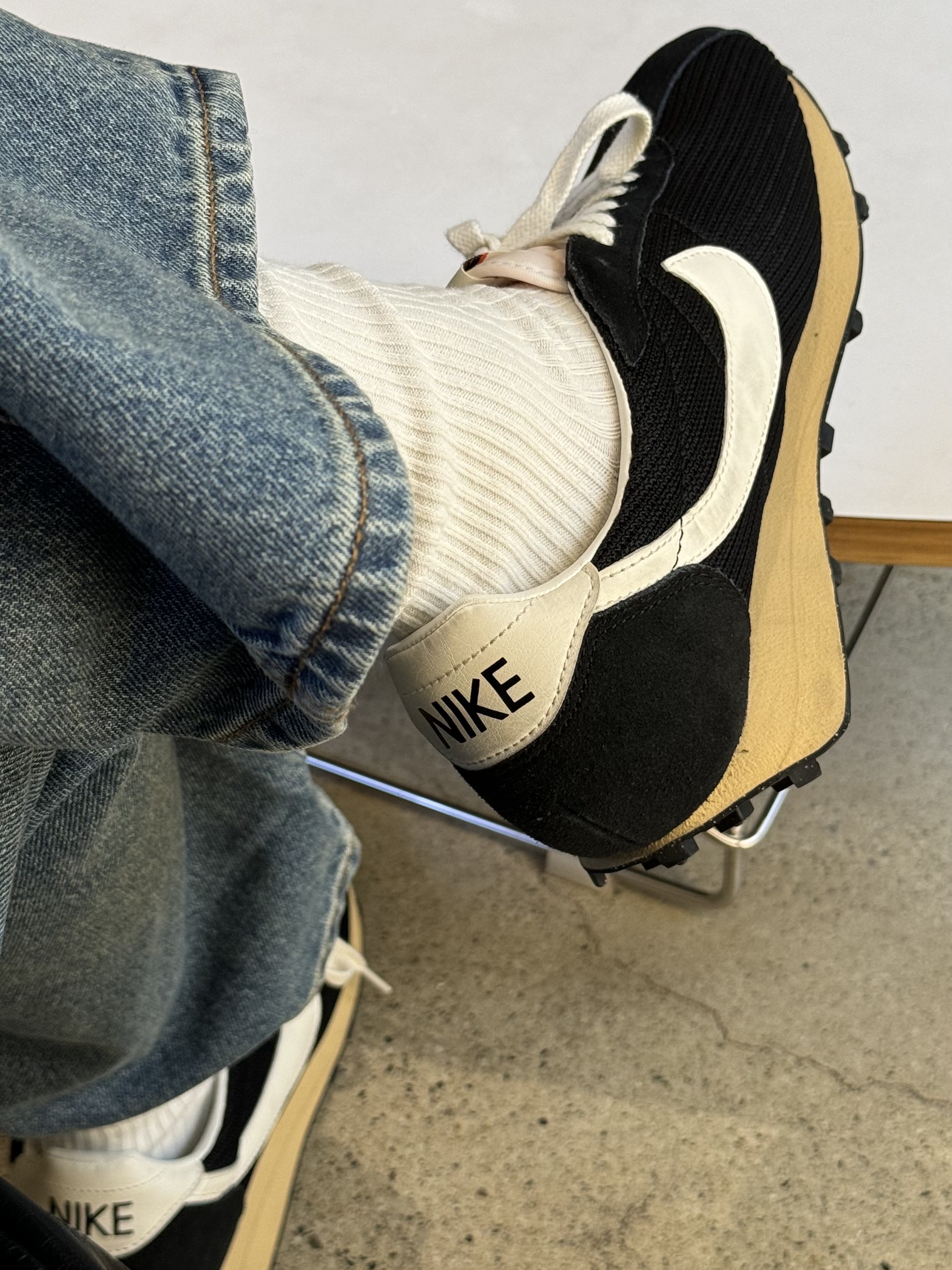 Nike LD-1000 SP Black and Sail 착용 스타일 - 2