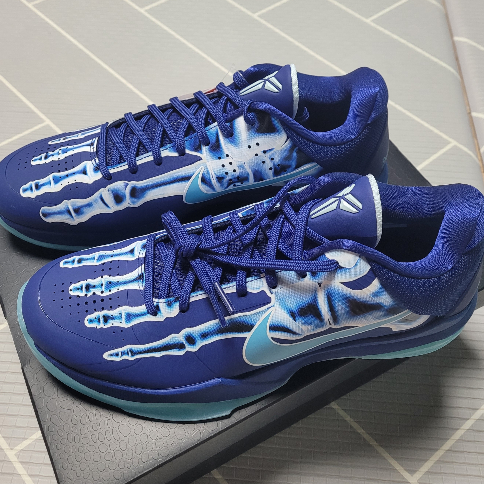 Nike Kobe 5 Protro Deep Royal Blue 착용 스타일