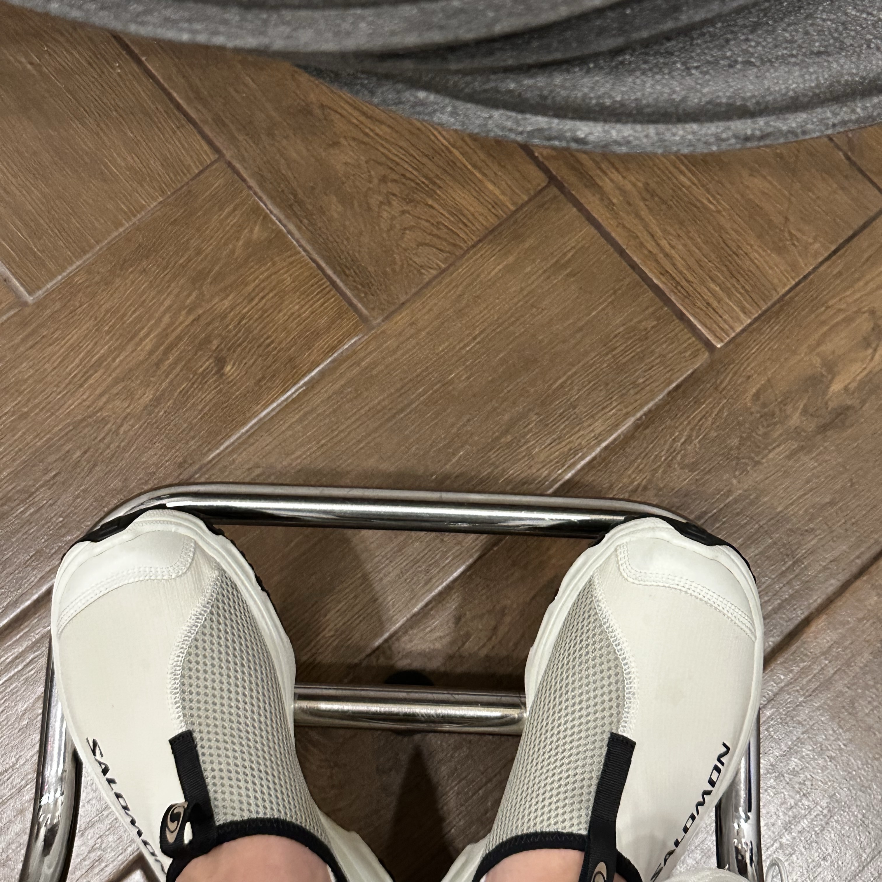 Salomon RX Slide 3.0 Icicle Tea 착용 스타일