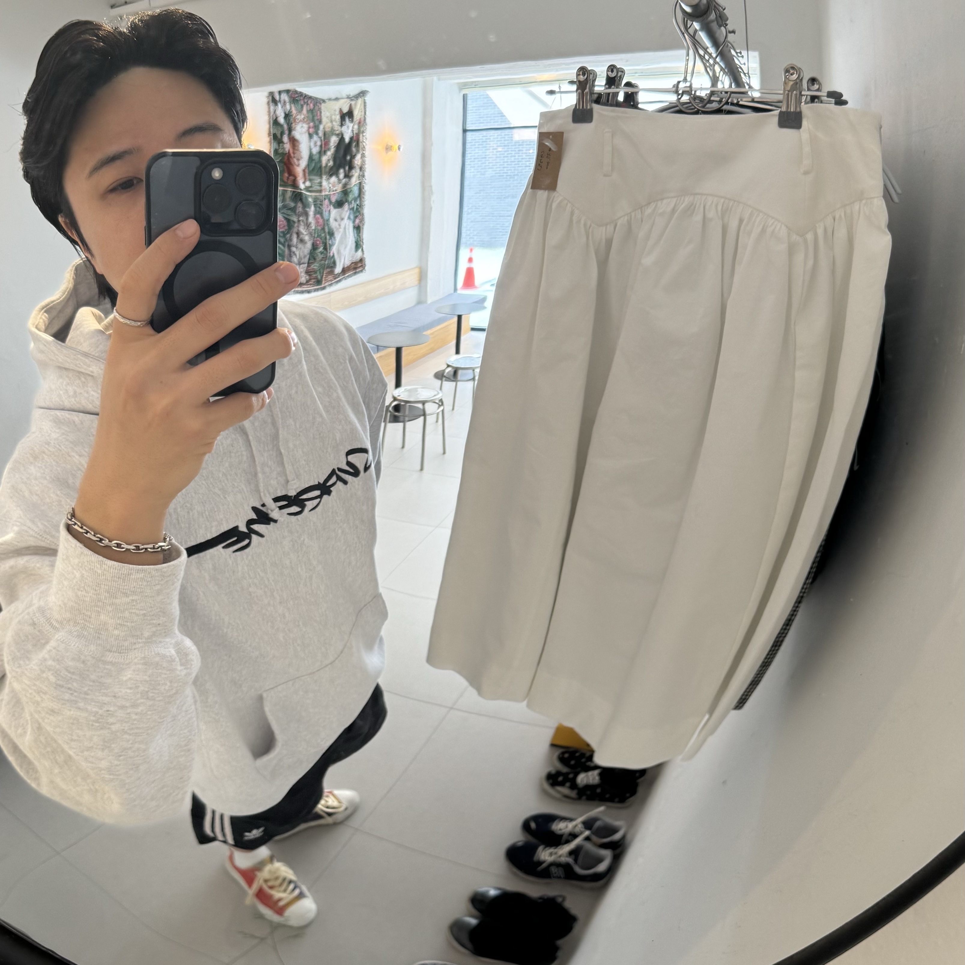 Adidas Adicolor Classic Sprinter Shorts Black - KR Sizing, Supreme Futura Hooded Sweatshirt Ash Grey - 24SS 착용 스타일