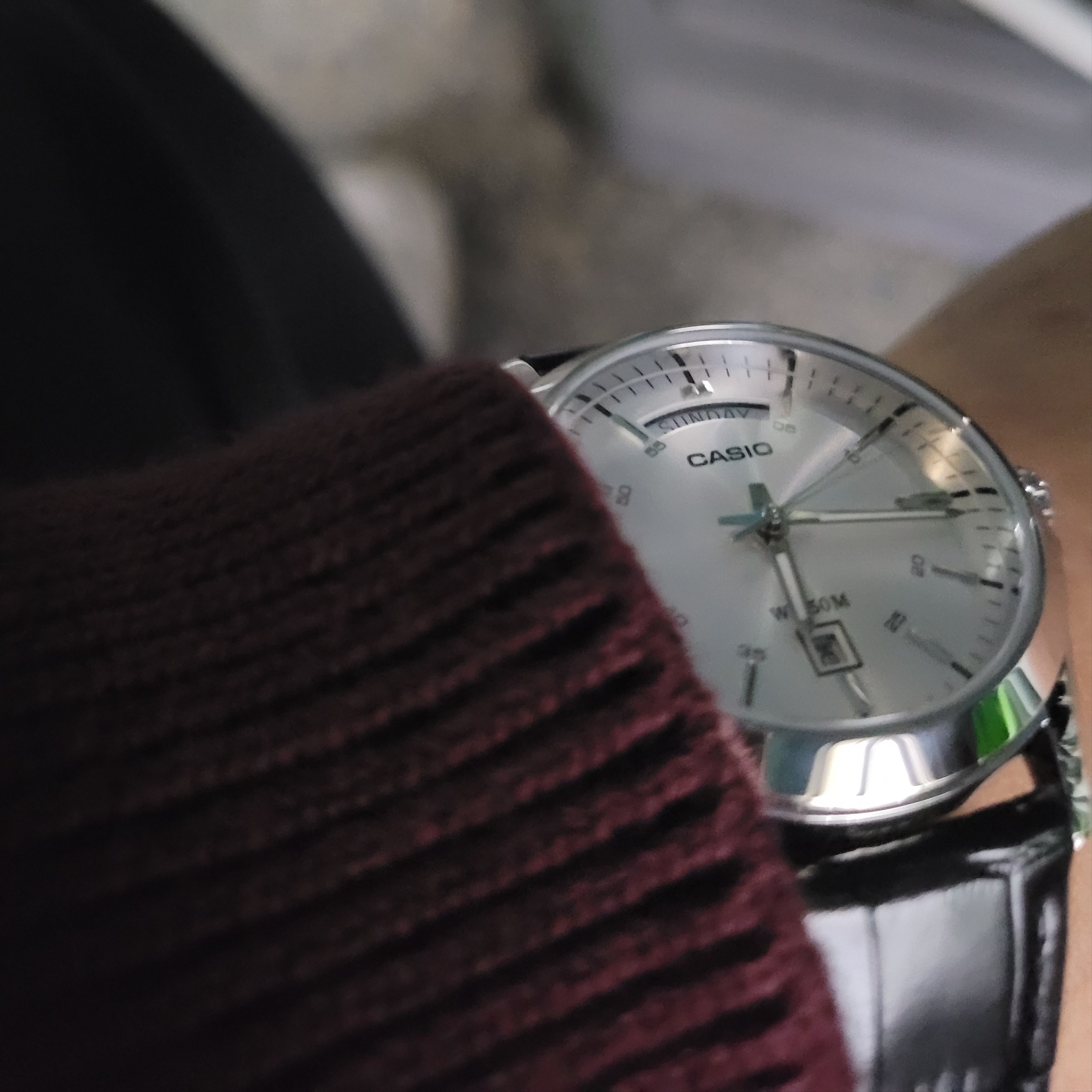 Casio MTP-1370L-7AVDF 착용 스타일