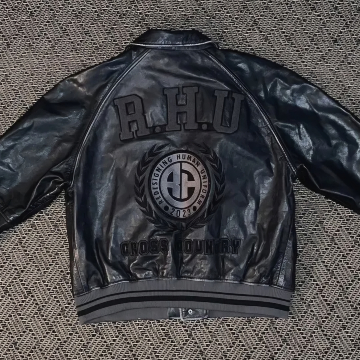 Zara x Rhuigi Vintage Leather Jumper Black, Stussy Competition Varsity Jacket Black 착용 스타일
