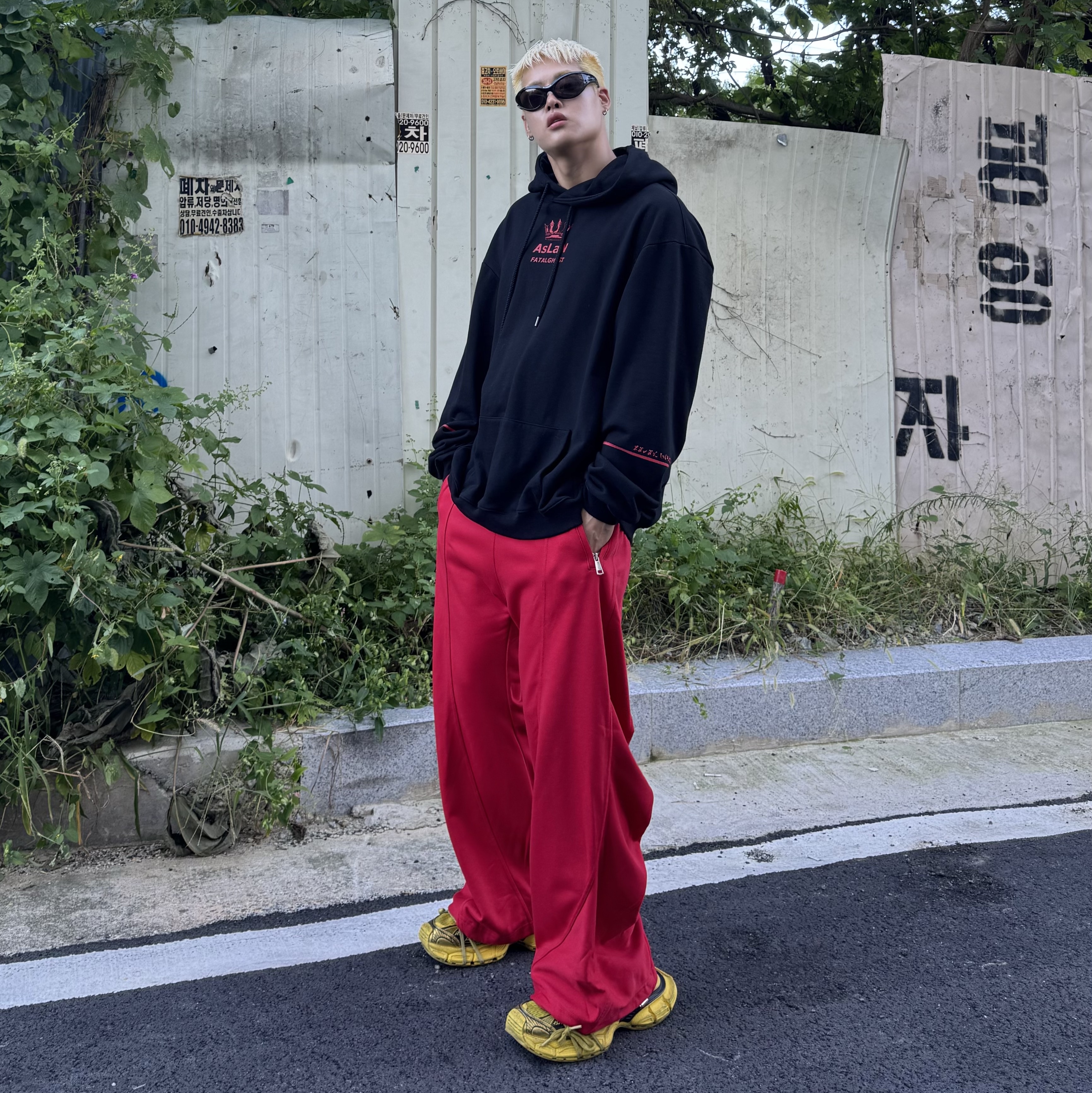 Balenciaga 3XL Sneakers Yellow Black 착용 스타일